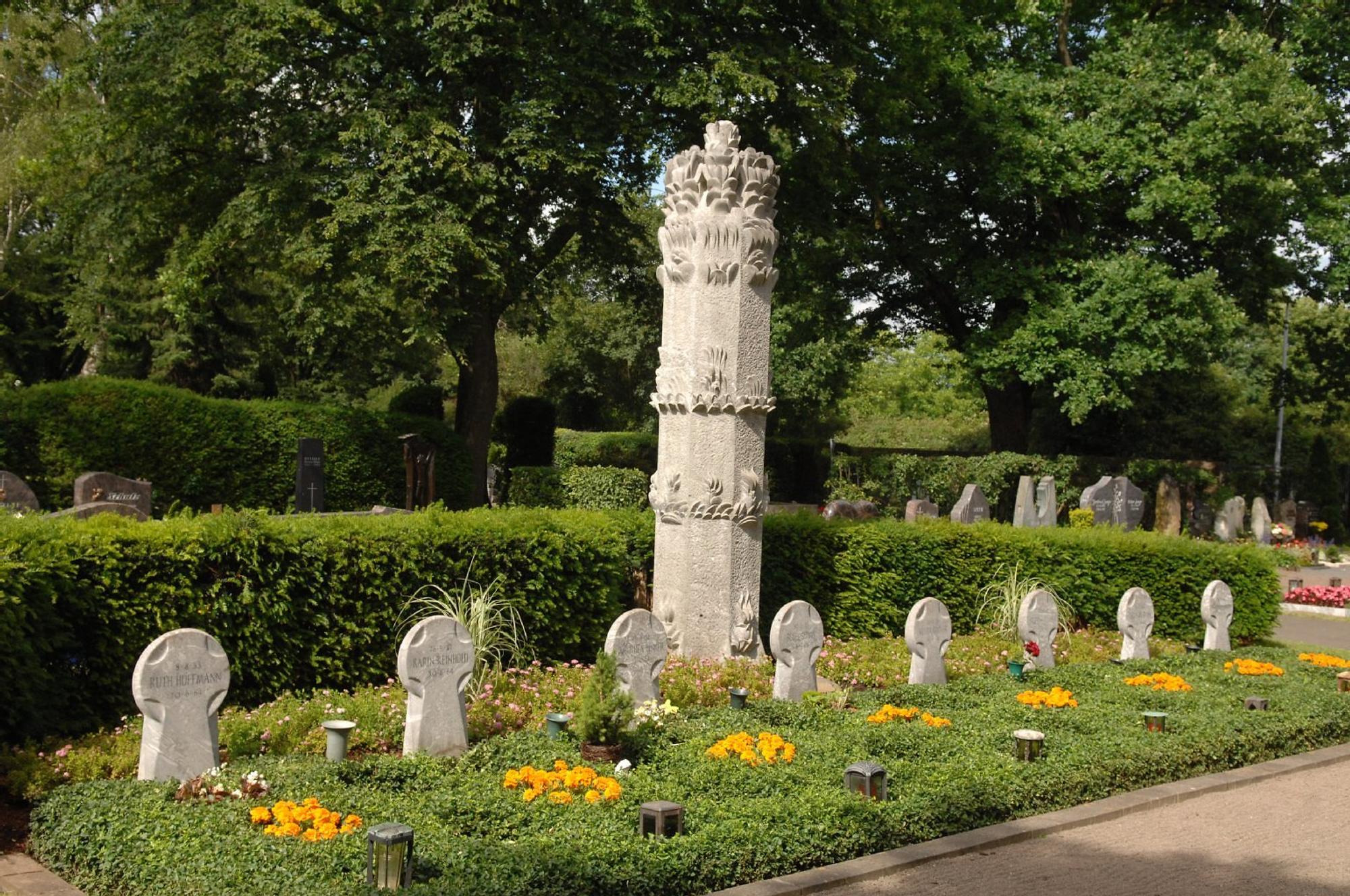 050614friedhof-weiler01-jpg