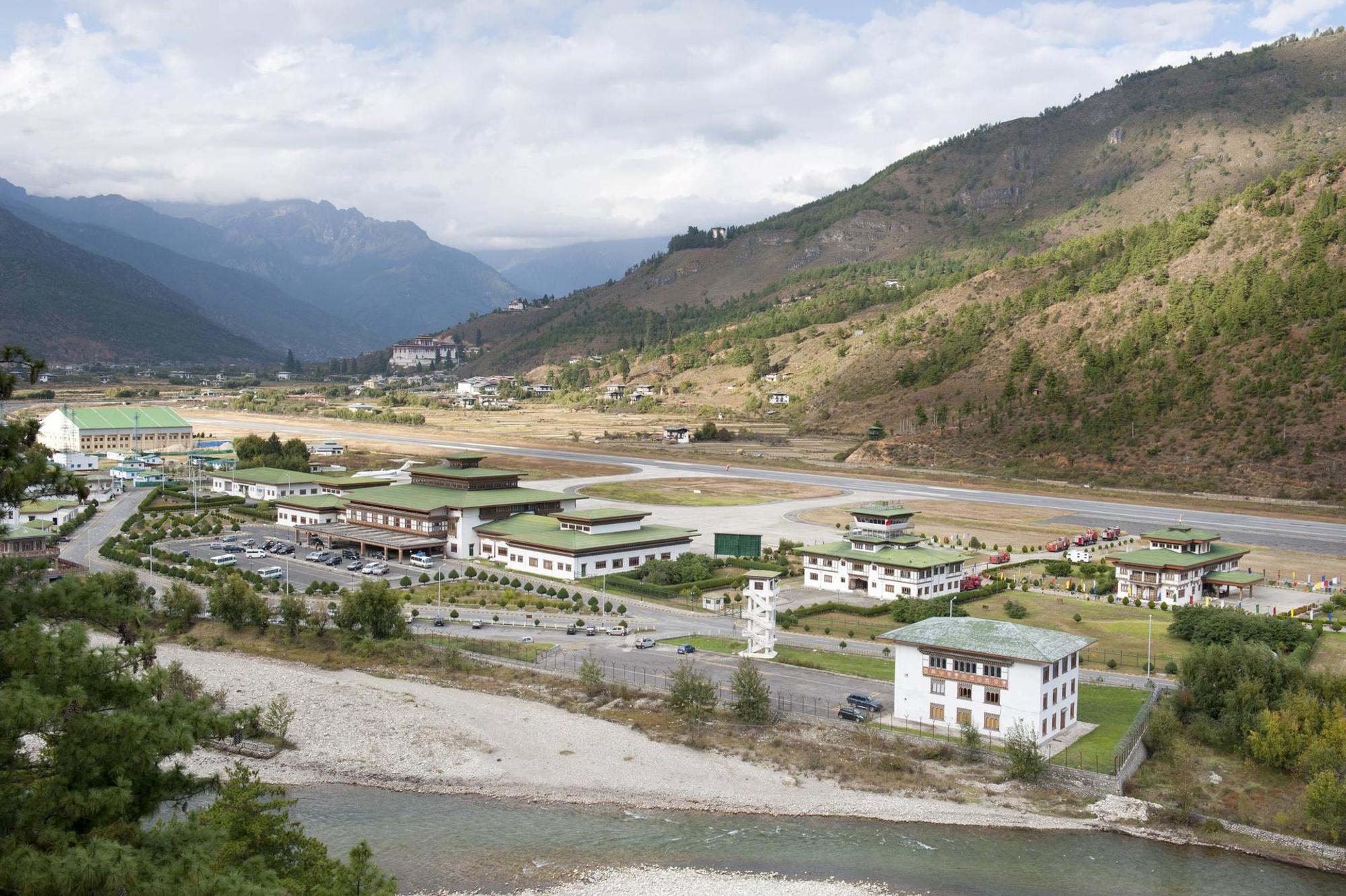Bhutan_Flughafen