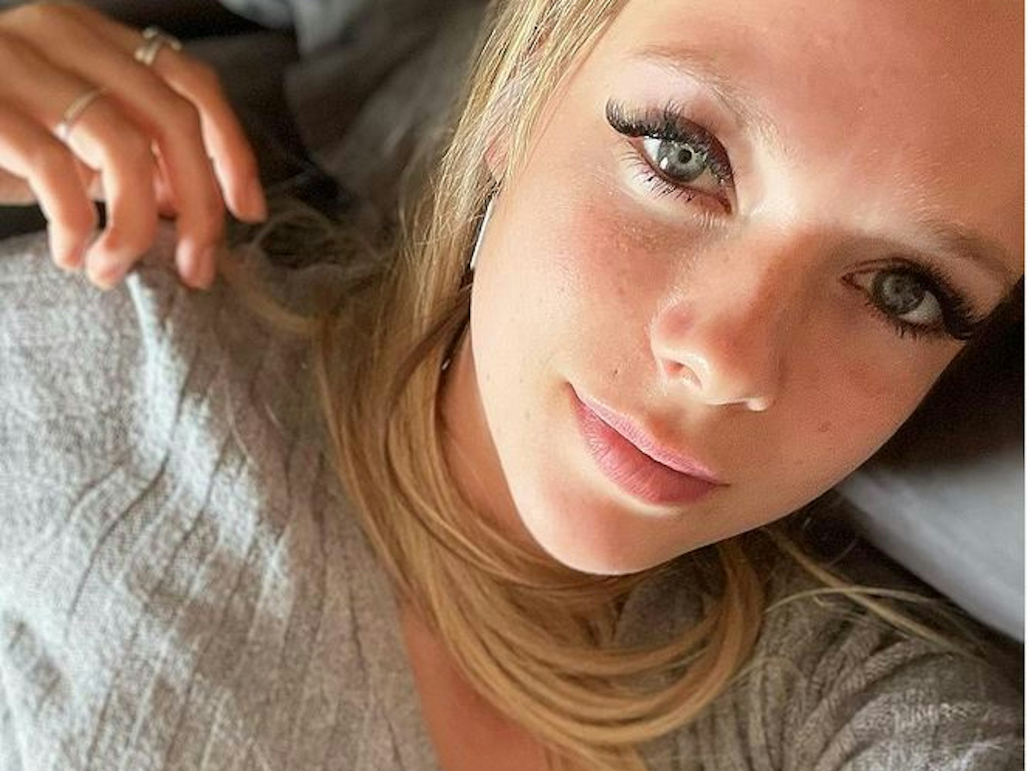 Anne Wünsche auf einem Selfie in ihrer Ferien Wohnung auf Mallorca am 8. April 2021