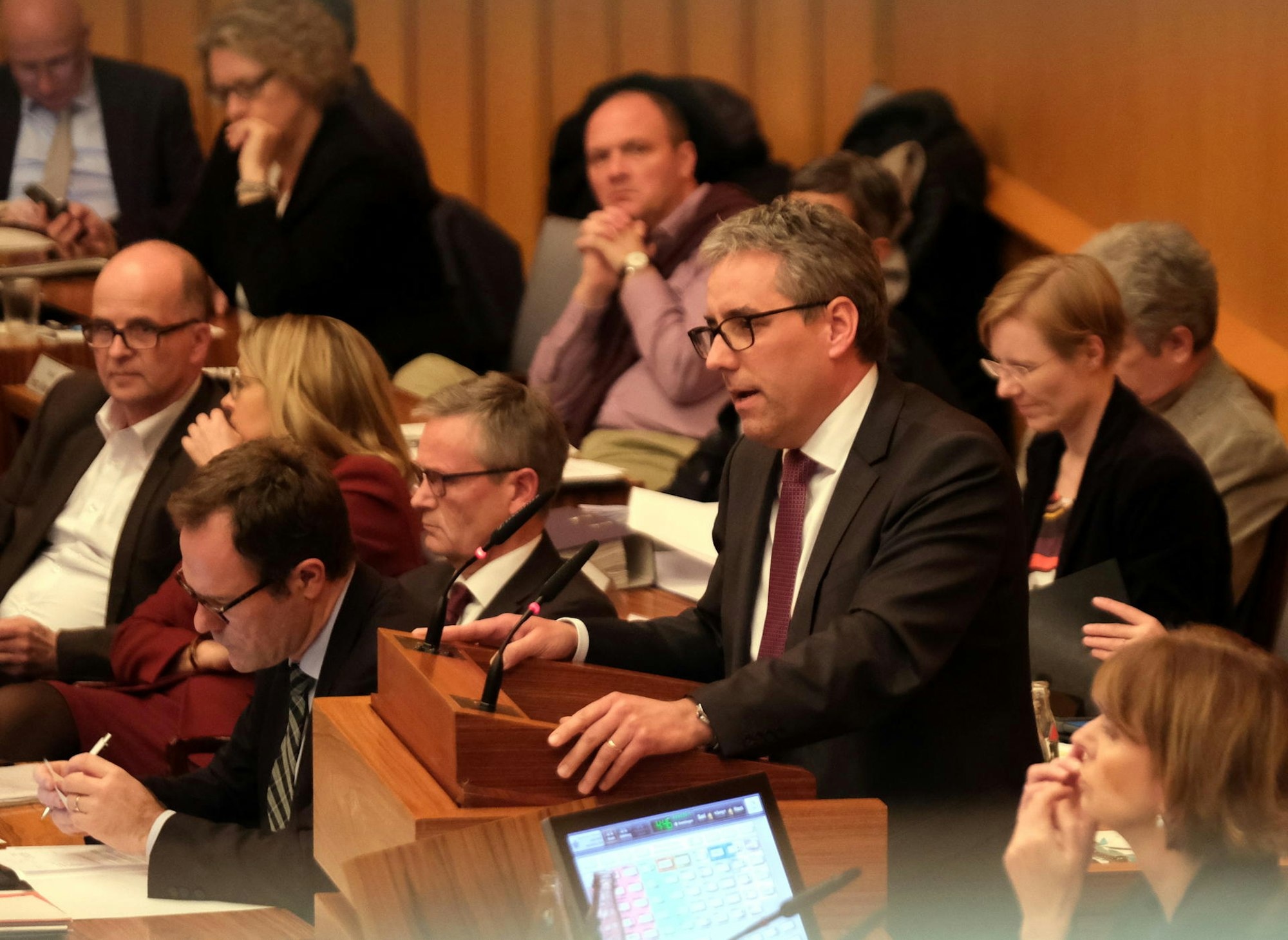 MDS-KSTA-2018-12-20-20181218max-rat45