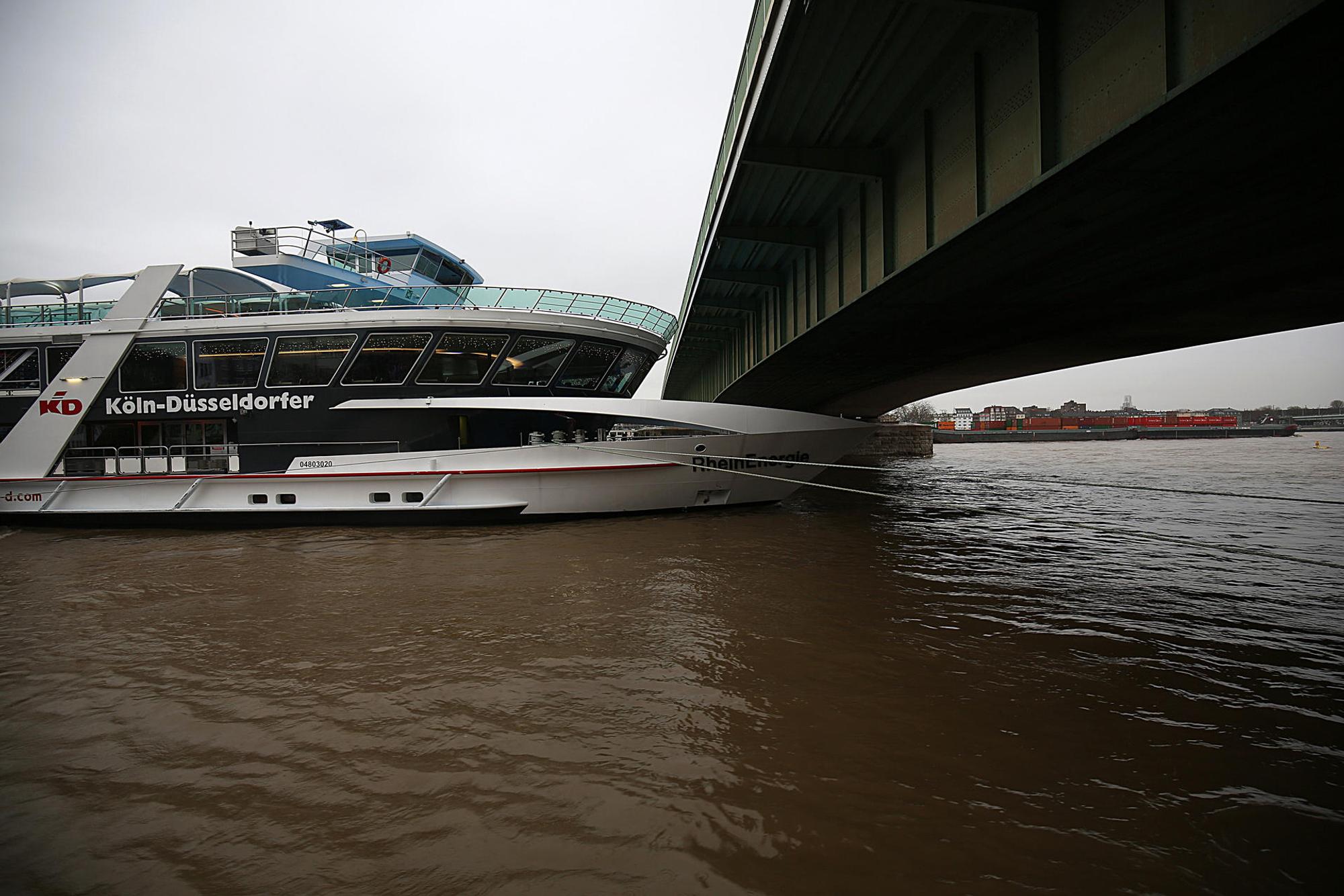 Schiff-KD-Rhein-170105