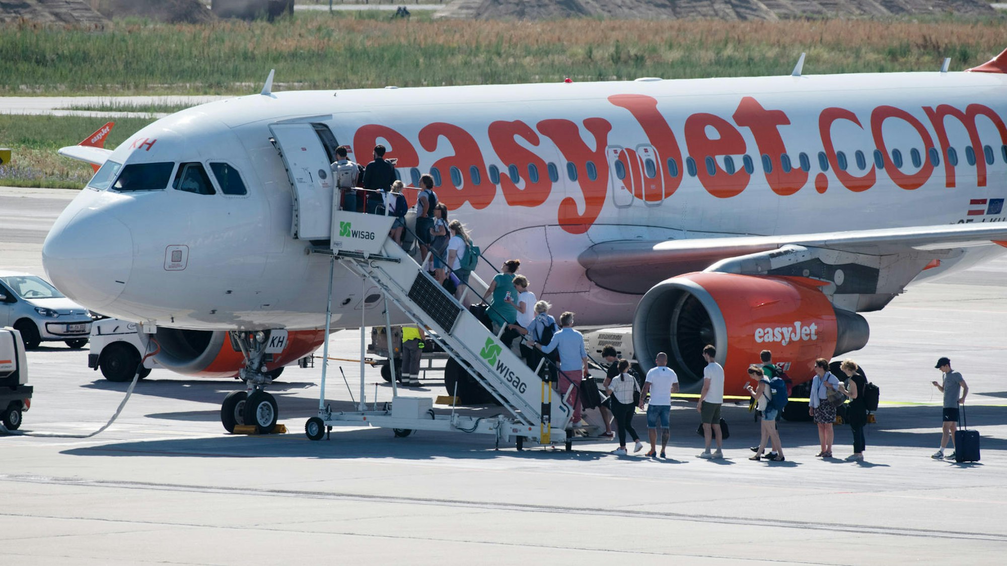 Ein Flugzeug der Schweizer Fluggesellschaft Easyjet.