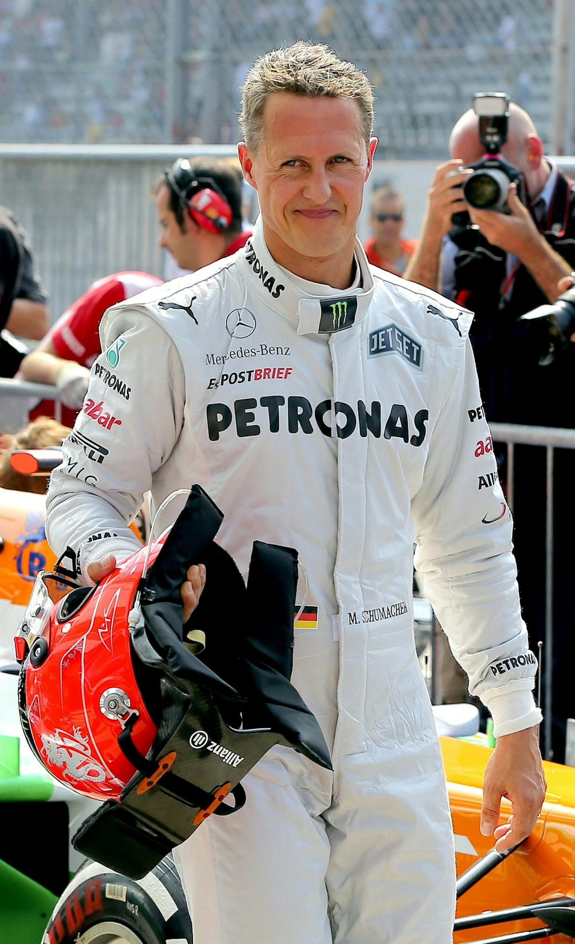 Schumi_lacht_Helm