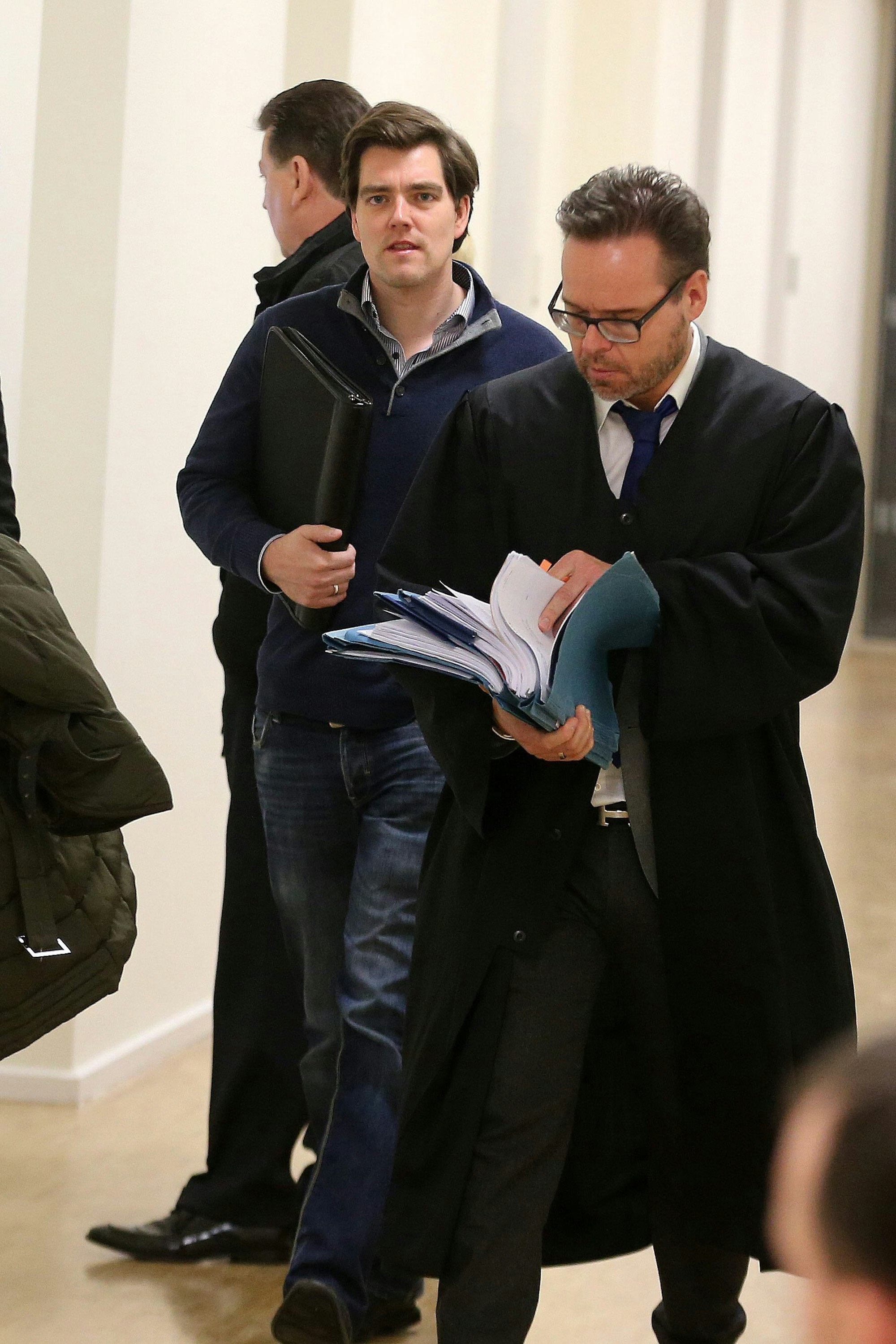 01K 12_71-94273828_ori