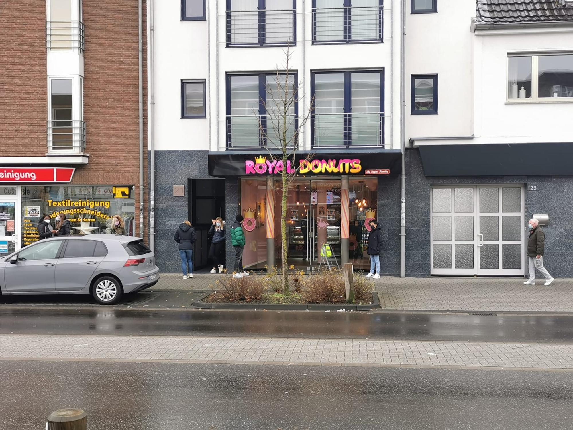 RoyalDonuts_Laden