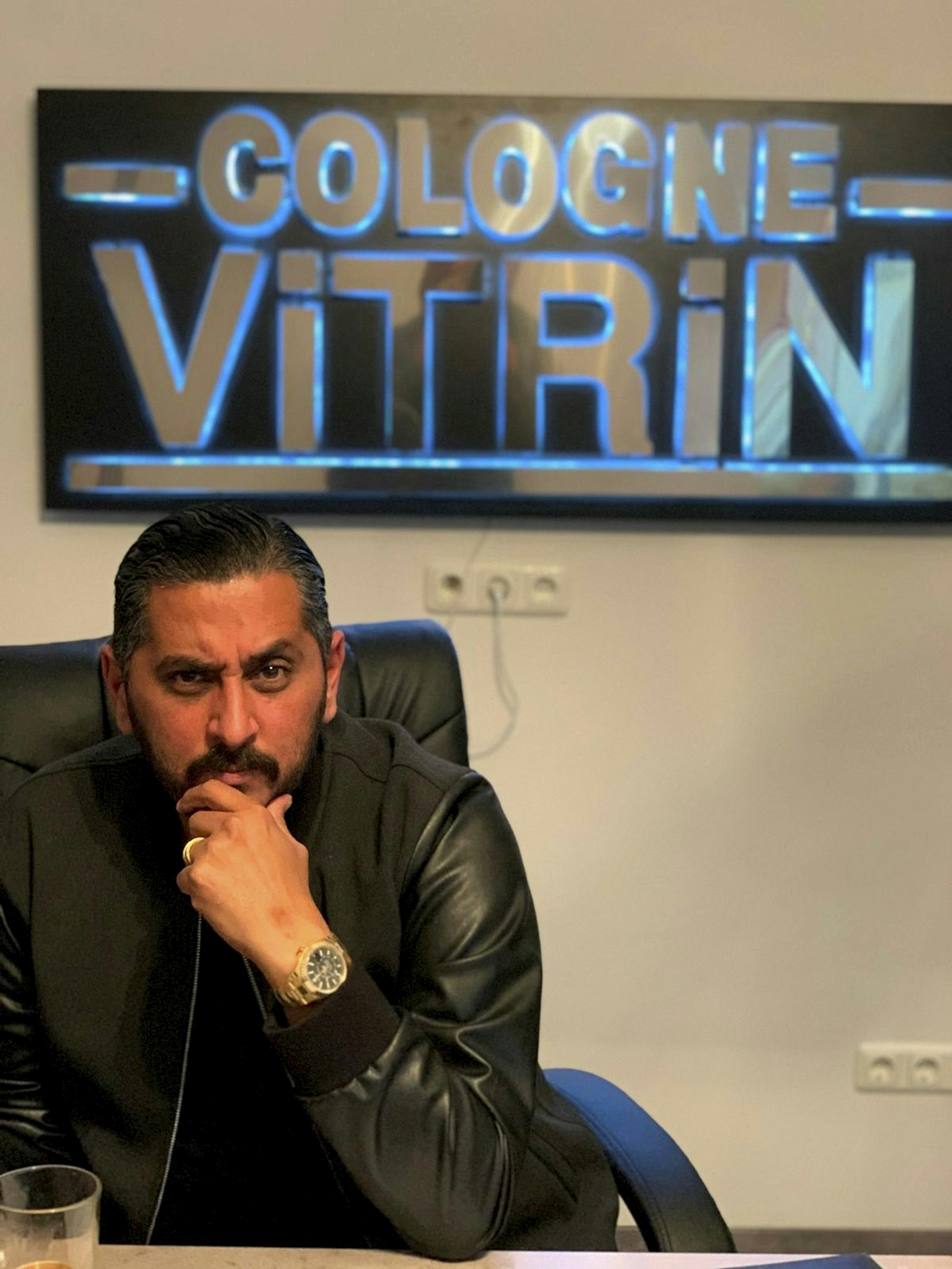 VitrinCologne3 (1)