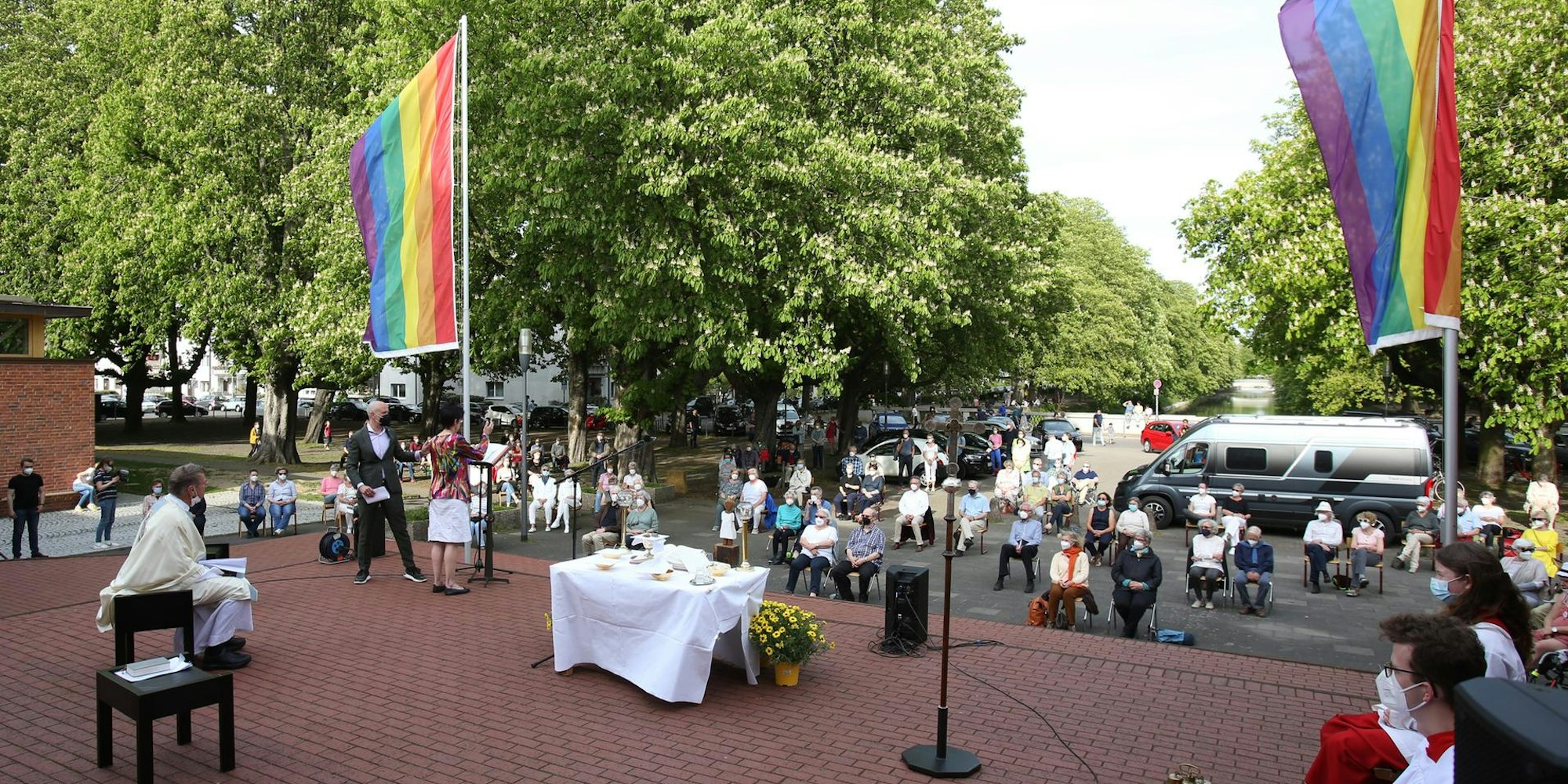 61FD0C19-4BF9-47F0-B6D3-2191D8013E00