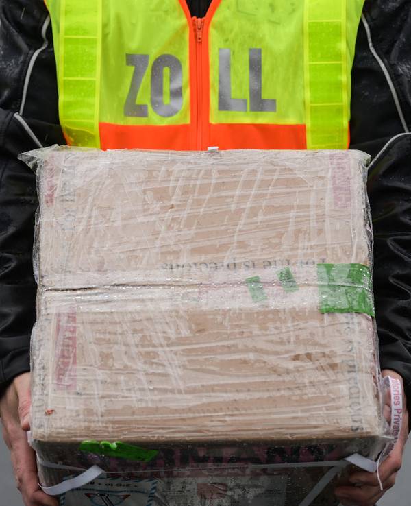 zoll paket