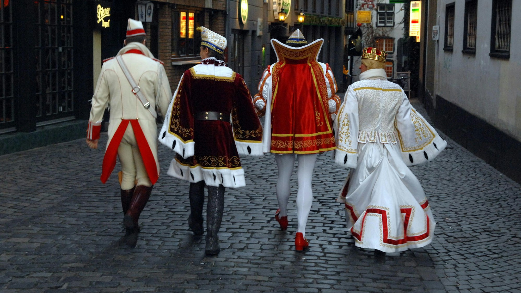 Eine Aufnahme des Kölner Dreigestirns aus dem Jahr 2008.