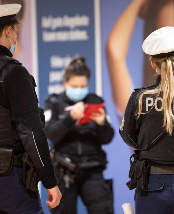 Einsatz der Bundespolizei Köln im Hauptbahnhof Köln