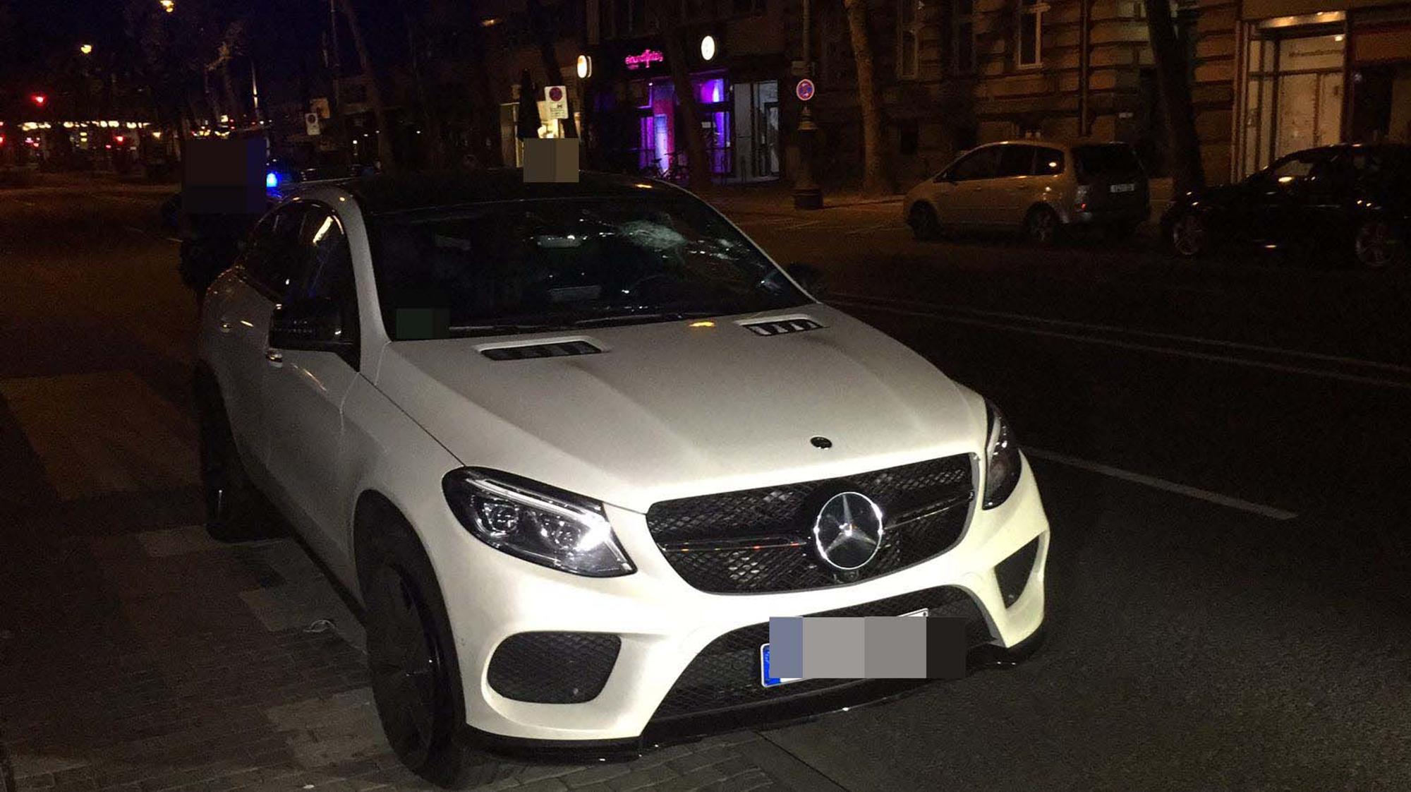Mercedes_Pixel