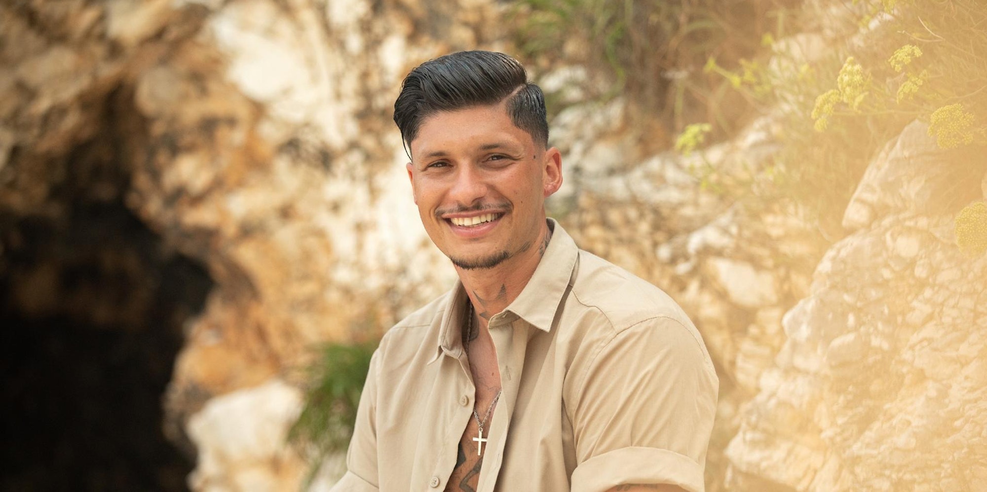 „Temptation Island”-Kandidat Yasin springt nach Kritik an Meike Emonts nackt in den Pool auf Bali