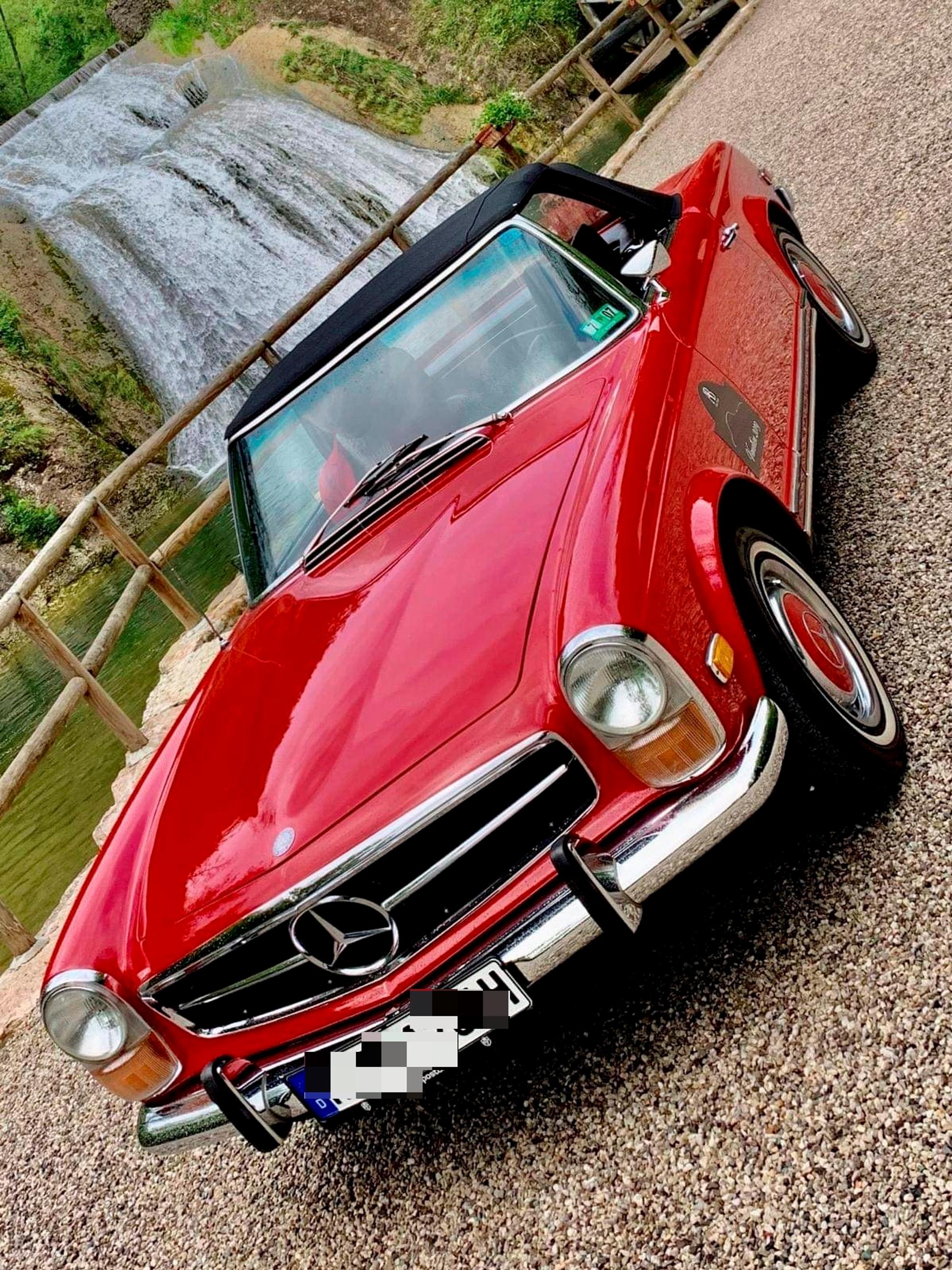 Mercedes_Benz (1)