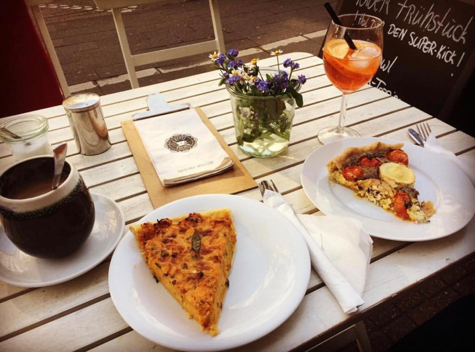 kaffee_und_kuchen