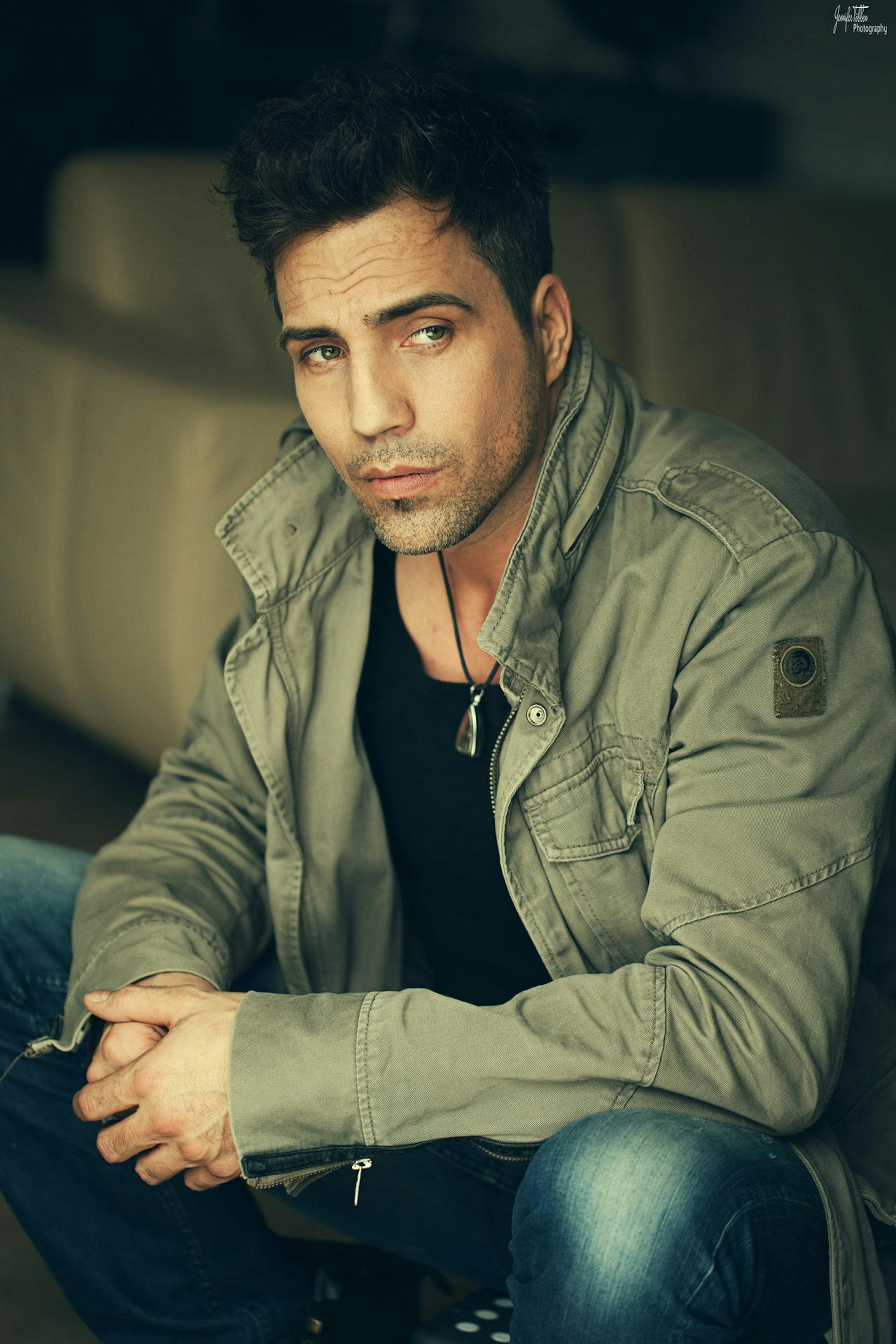 Alex Sholti Portrait