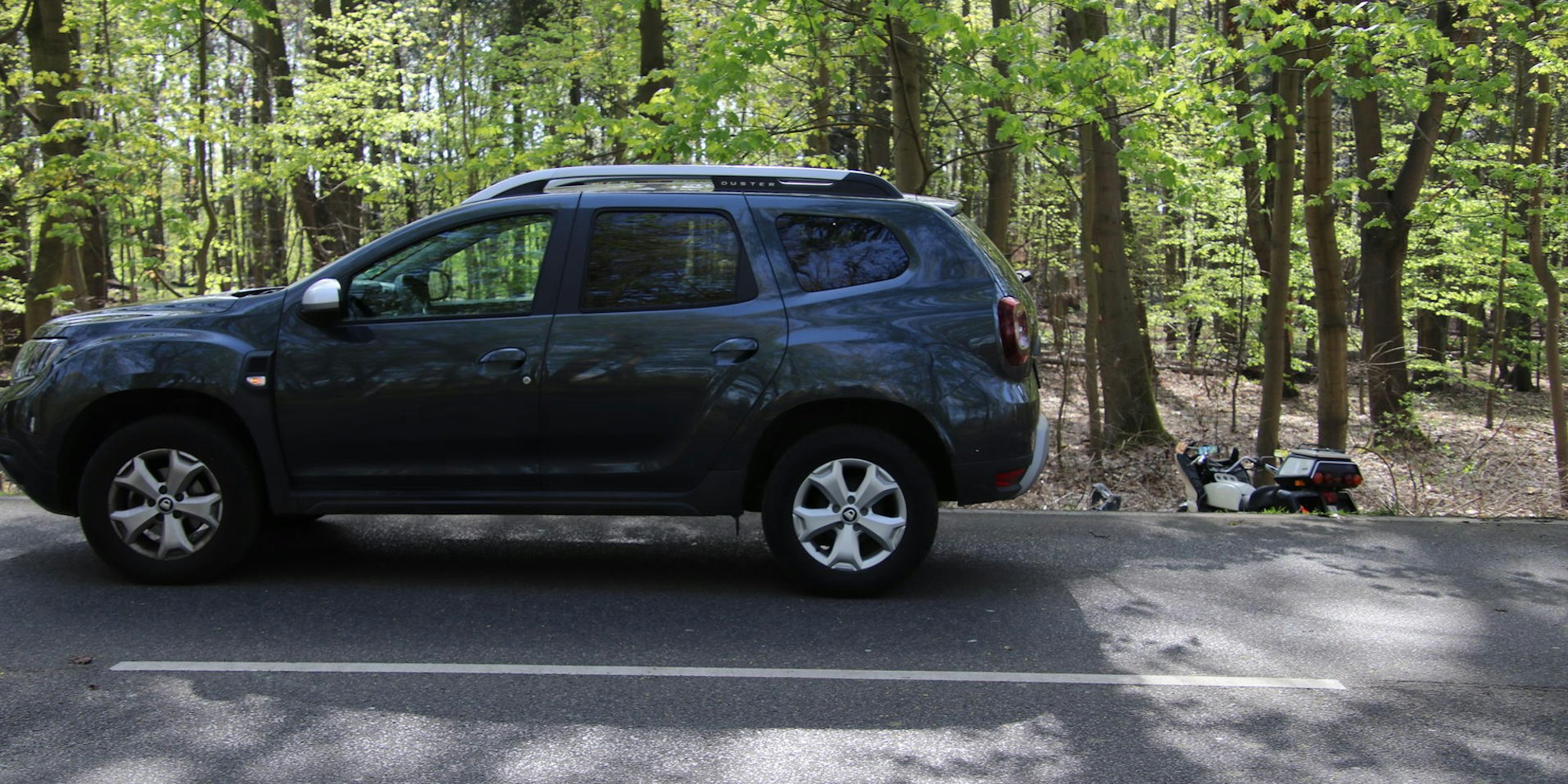 Unfall Krad gegen PKW 1 x Lebensgefahr Neusser Landstr. Koeln_08