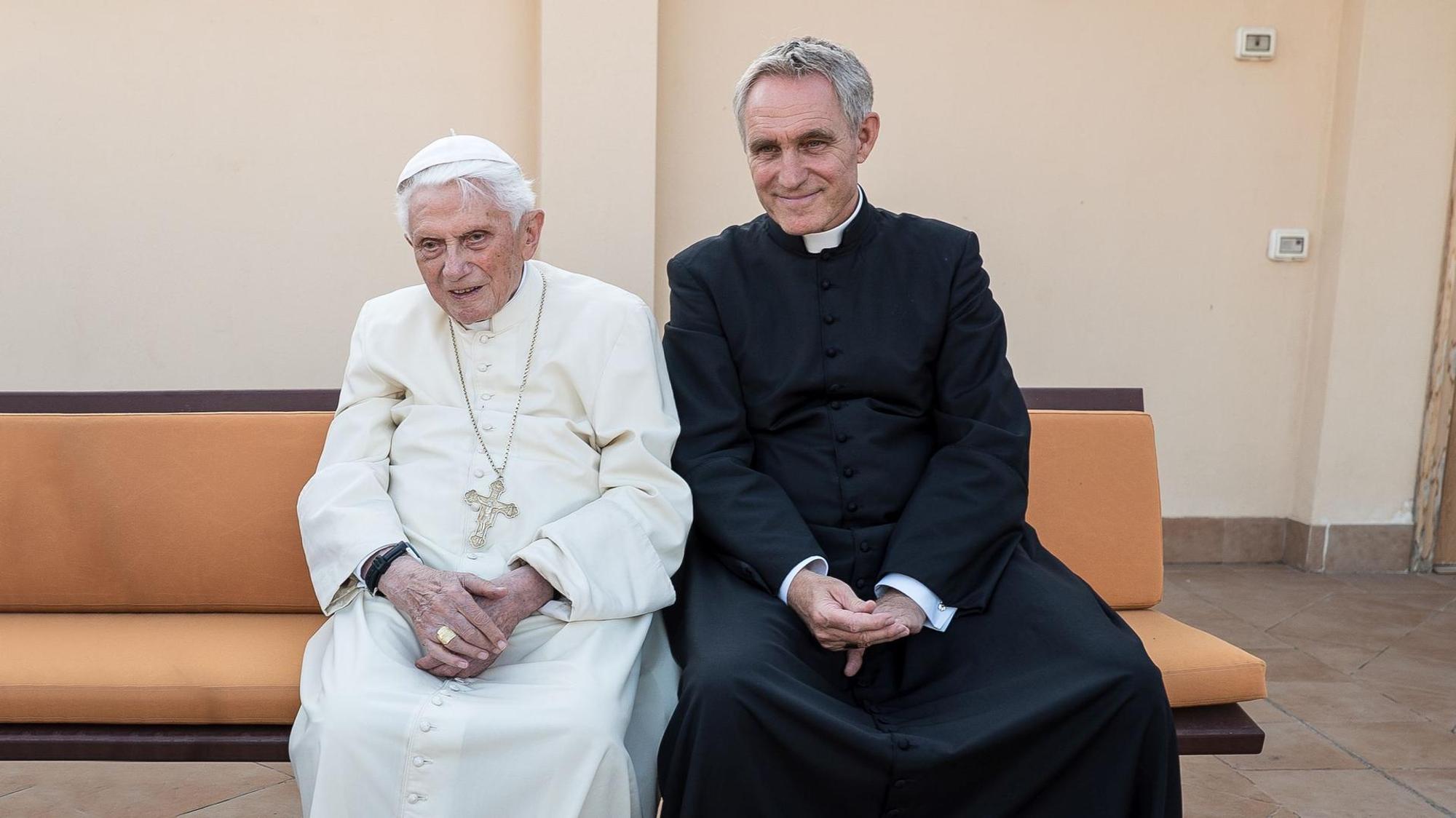 Papst_Benedikt_060320