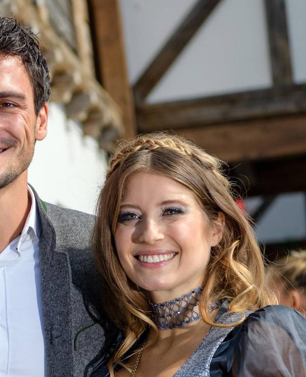 Cathy und Mats Hummels beim gemeinsamen Oktoberfest-Besuch