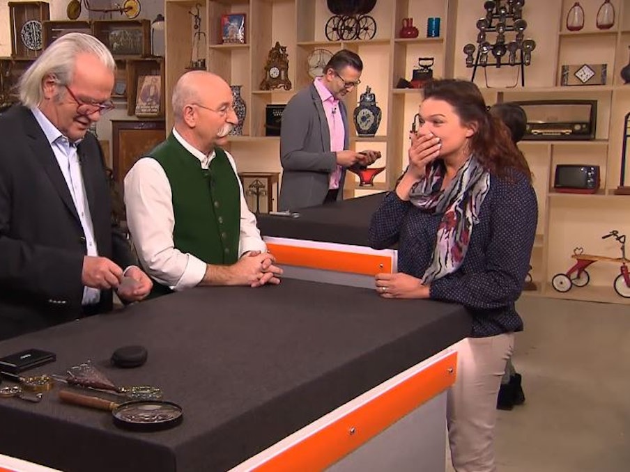 „Bares für Rares“-Duo Horst Lichter und Albert Maier bei der Expertise