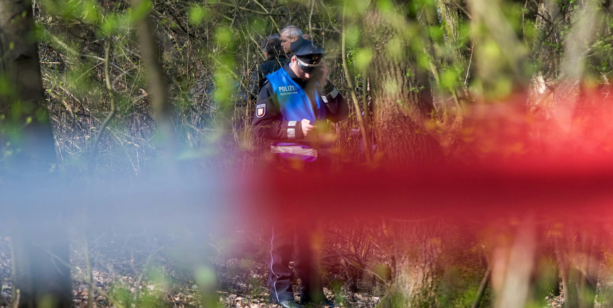 polizei wald absperrung