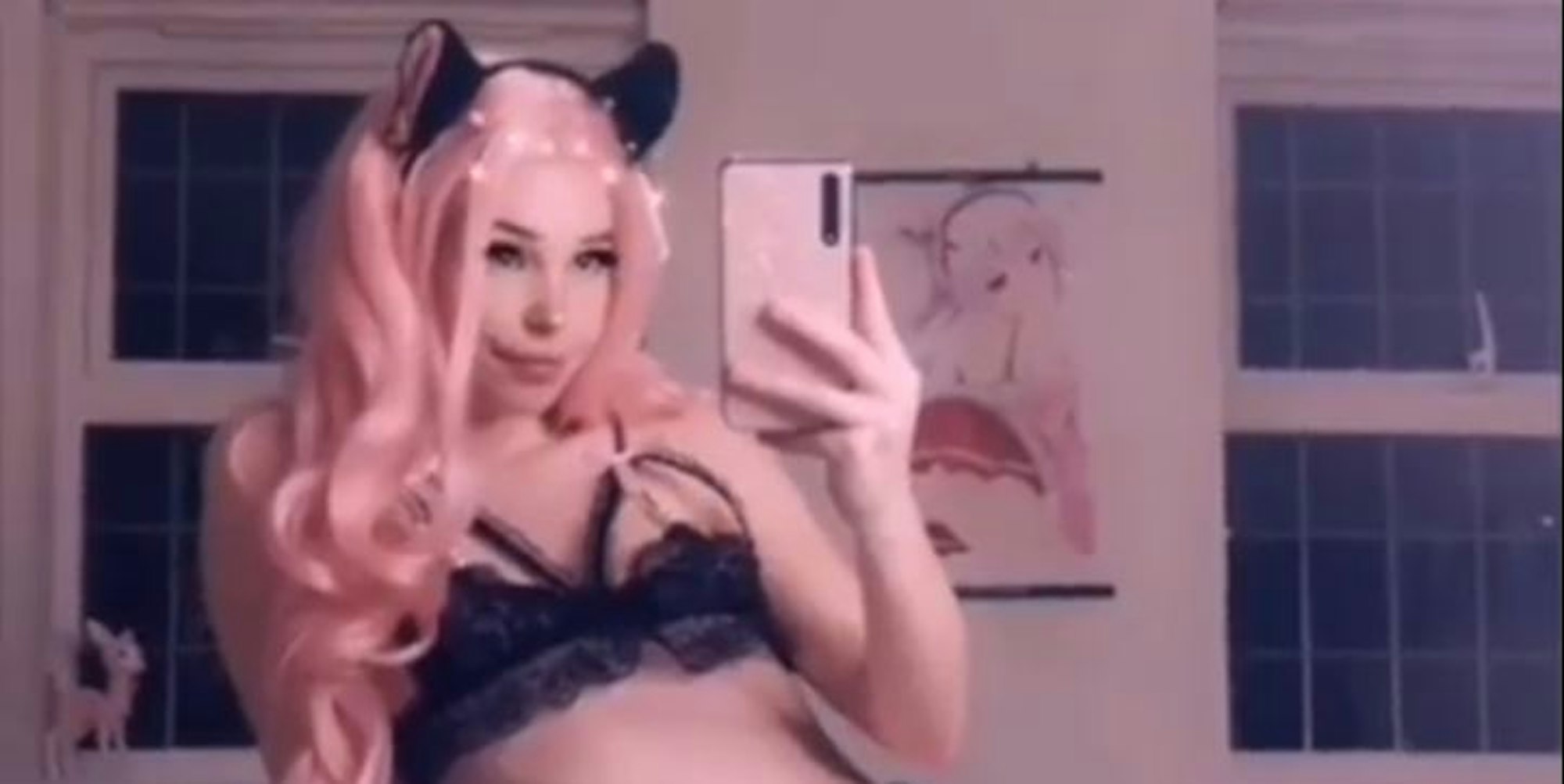 INSTA_Belle_Delphin_Post_Header