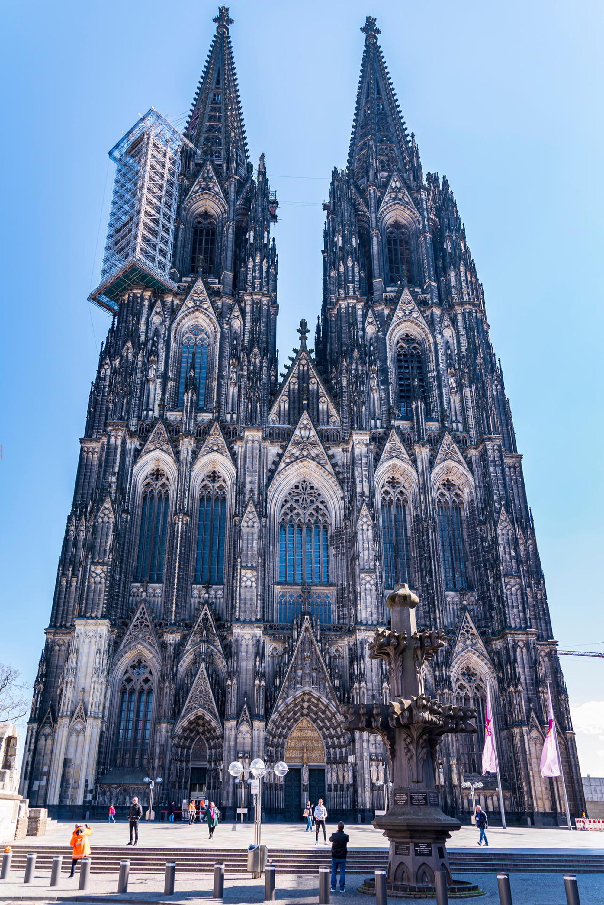 31032020_AR_Koelner_Dom_FOS1-1