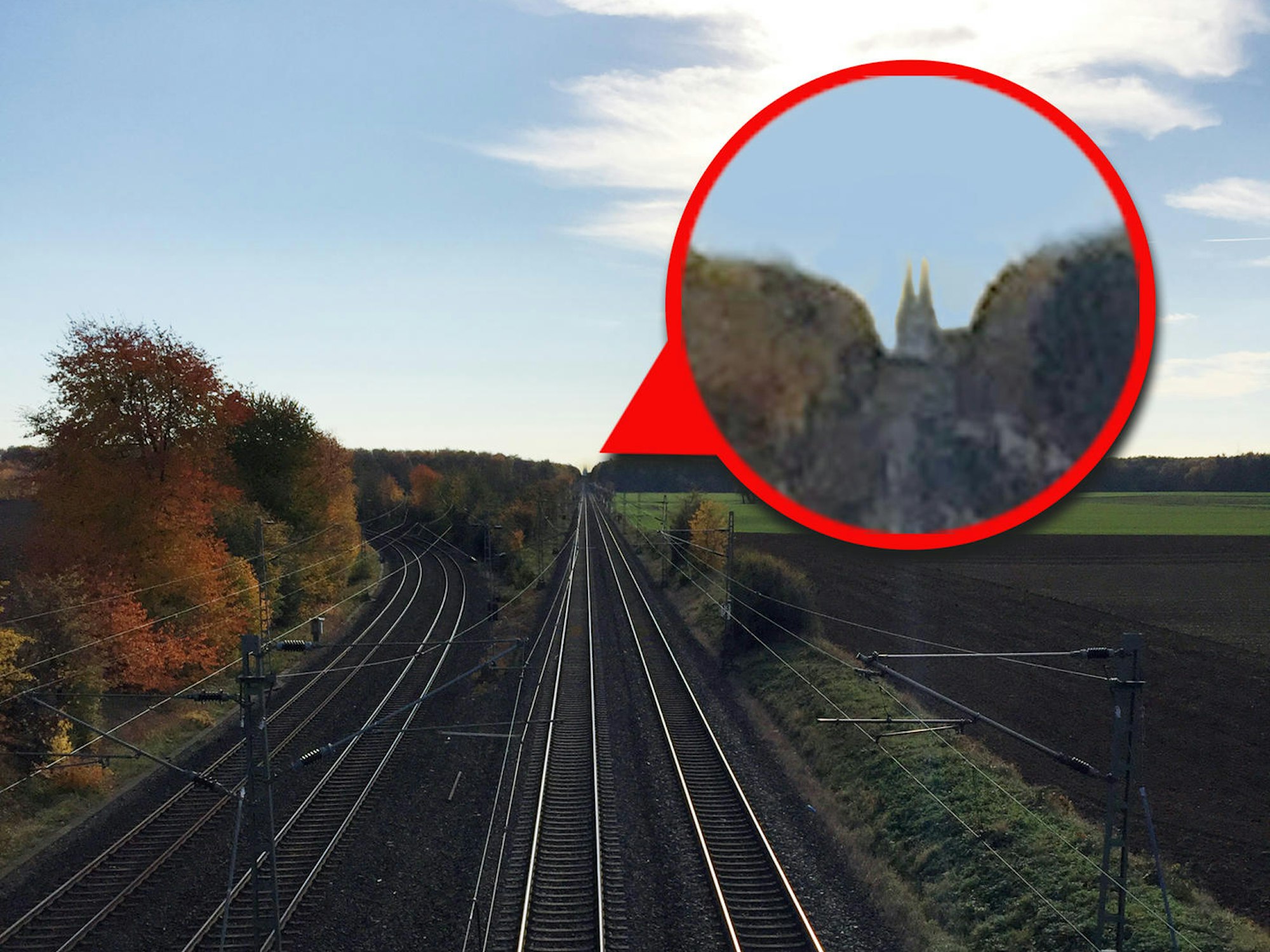 Eine Vergrößerung zeigt den Kölner Dom im Hintergrund.