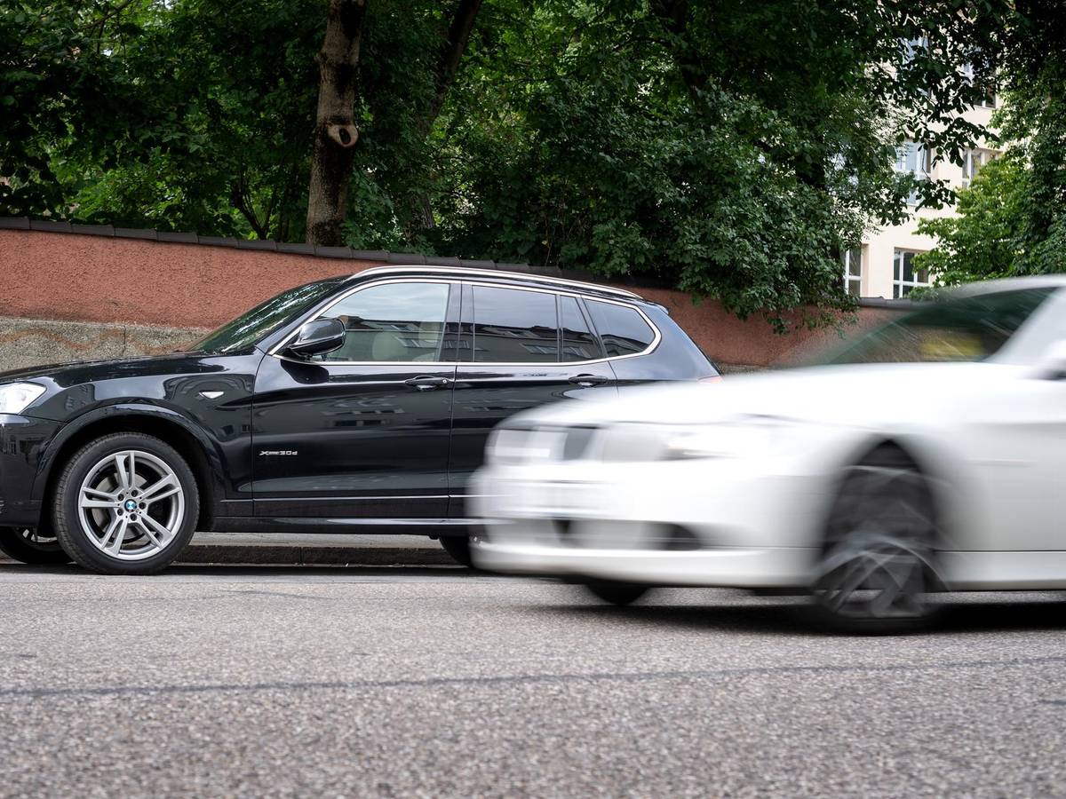 suv_straßenverkehr