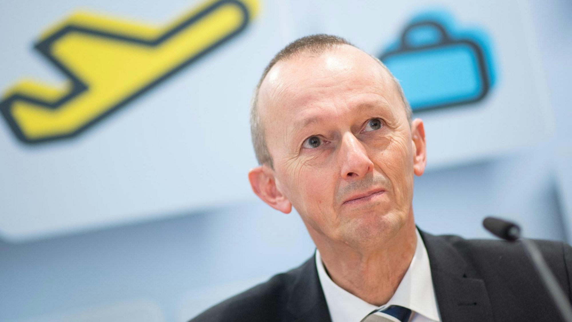 Johann Vanneste bei einer Pressekonferenz