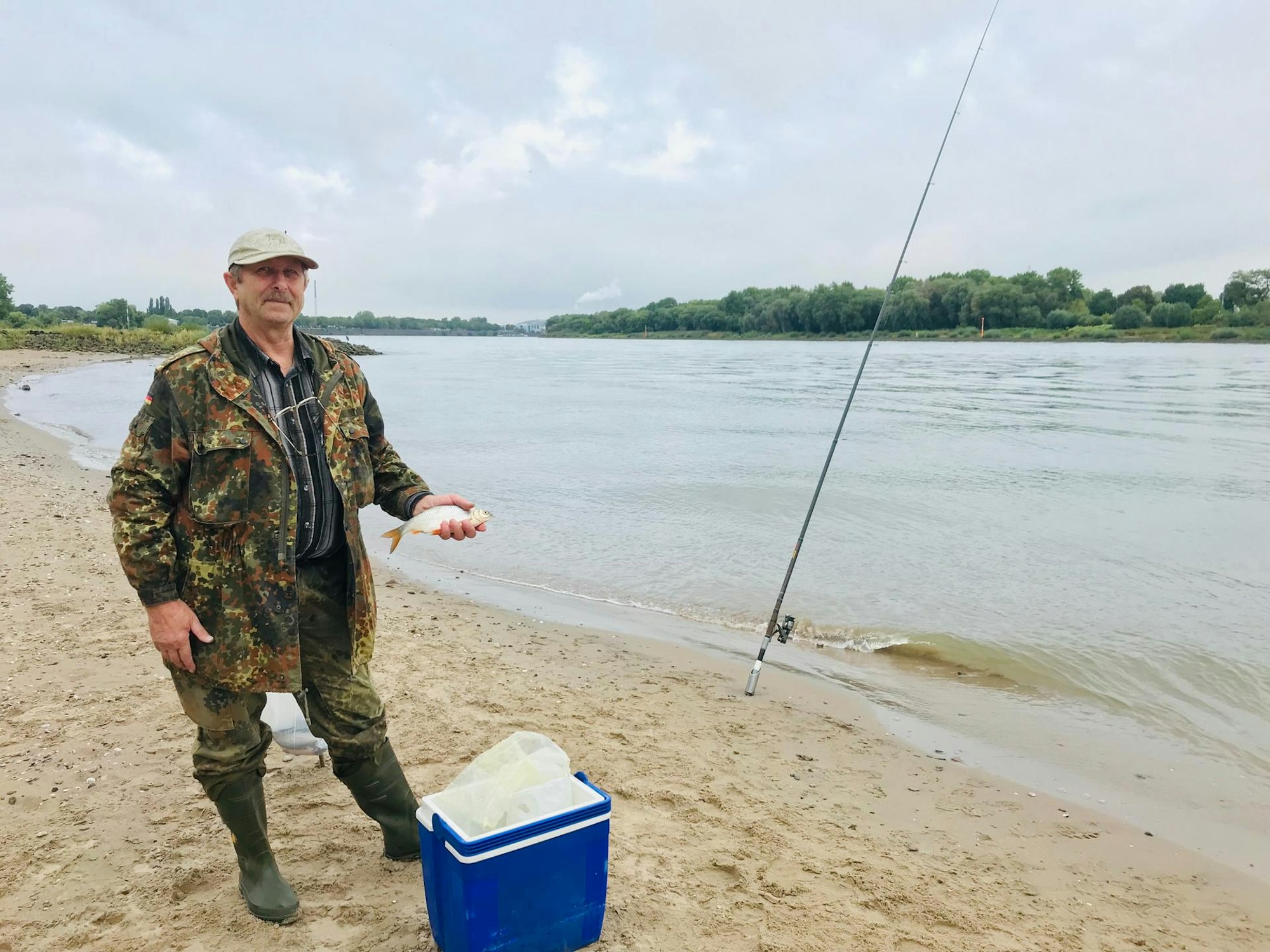 Peter_Angler_Rhein_021019