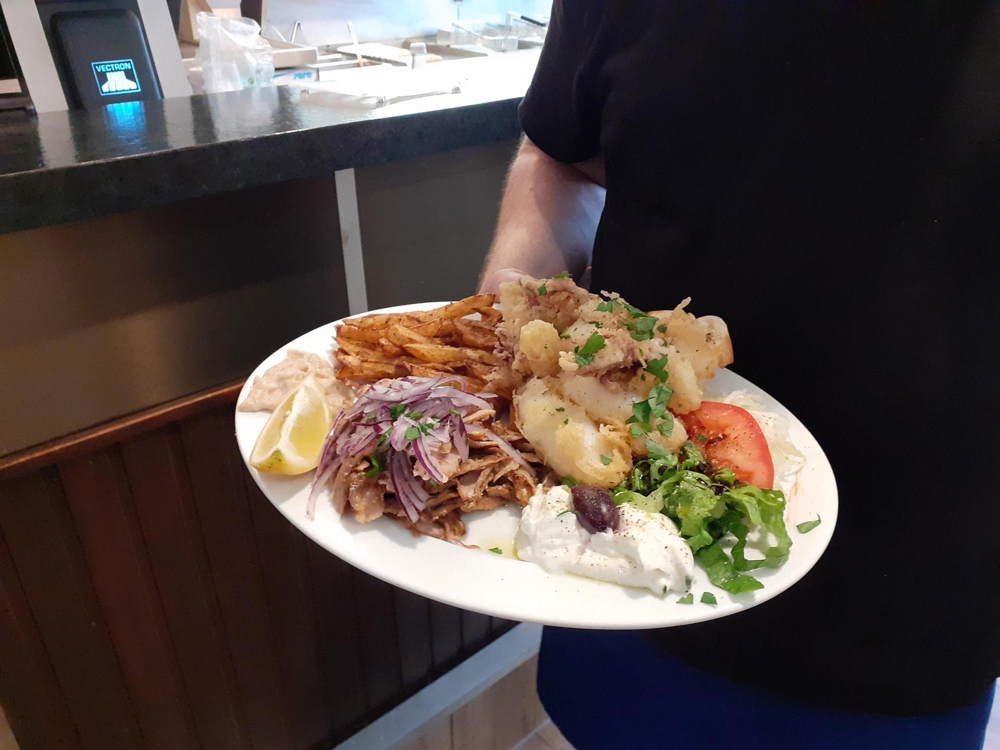 Gemischter Teller im Restaurant Tischlein Deck Dich in Köln.