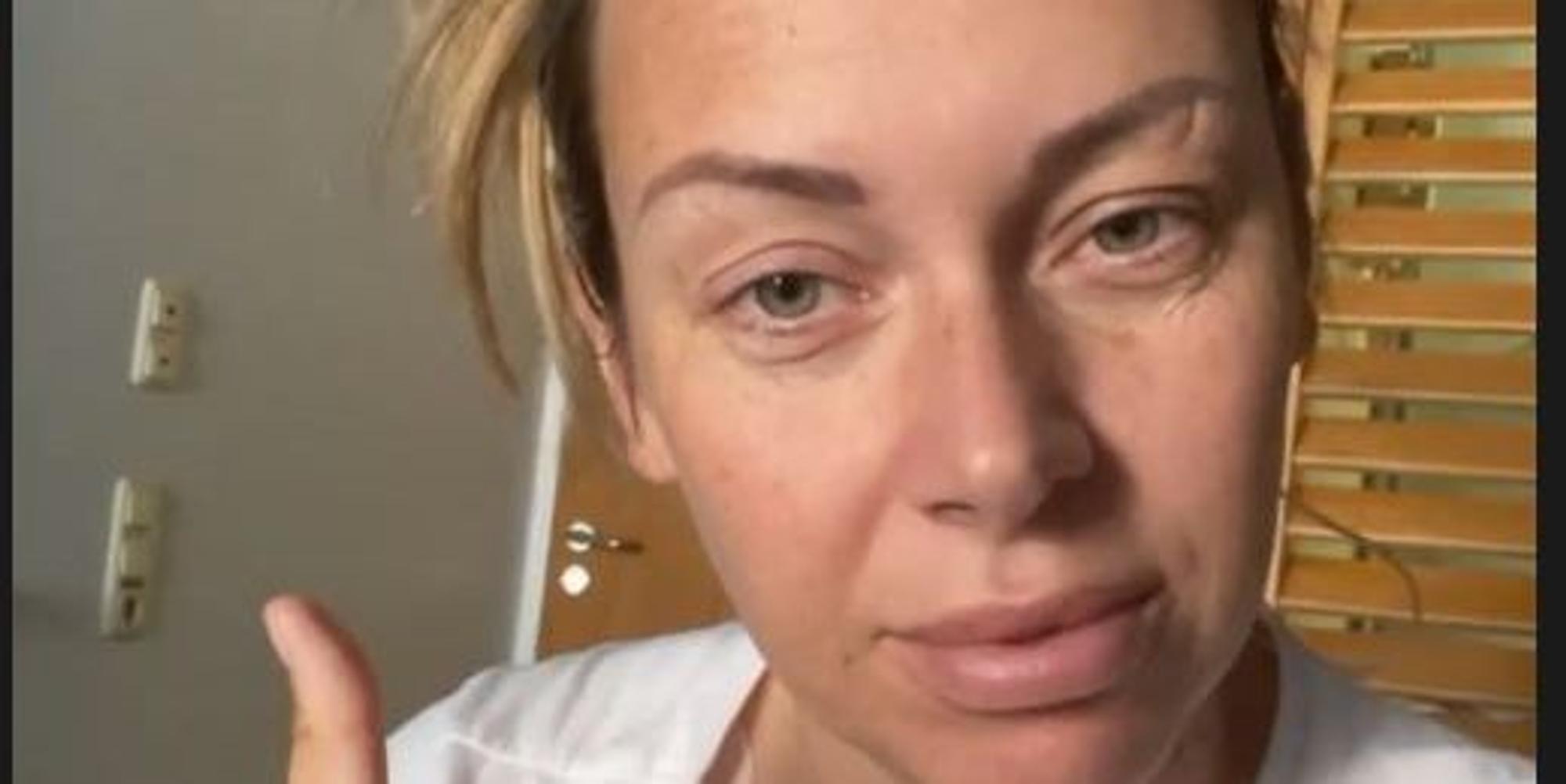 Julia Holz gibt Tage nach Krebs-OP Daumen hoch