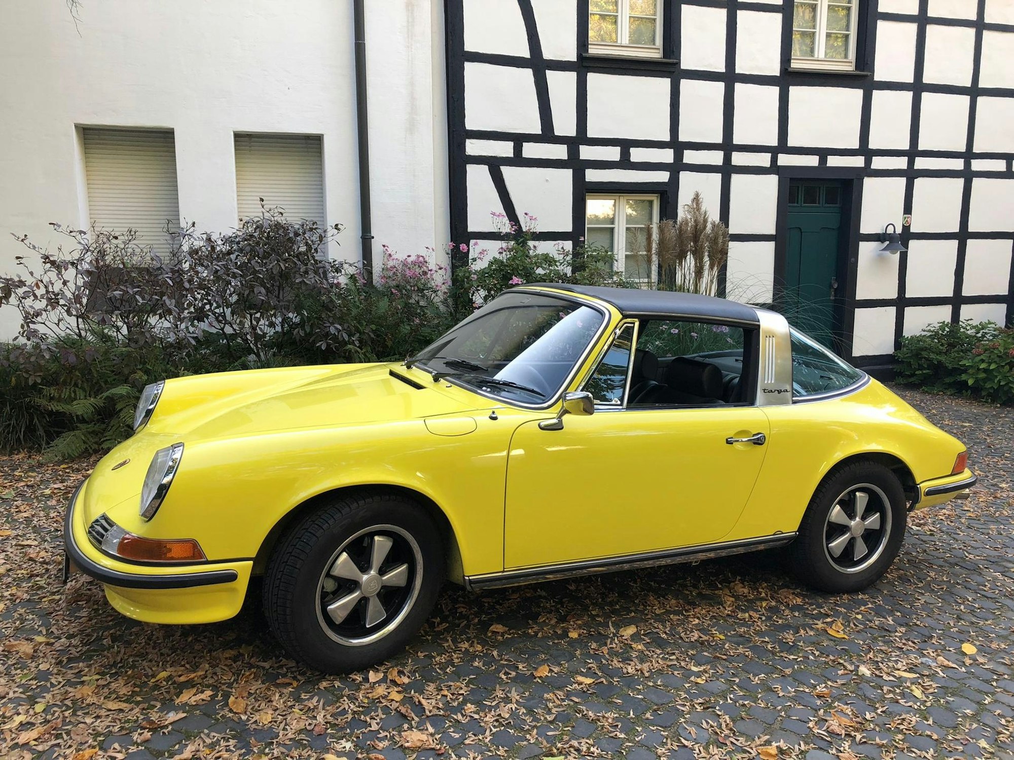 Porsche1