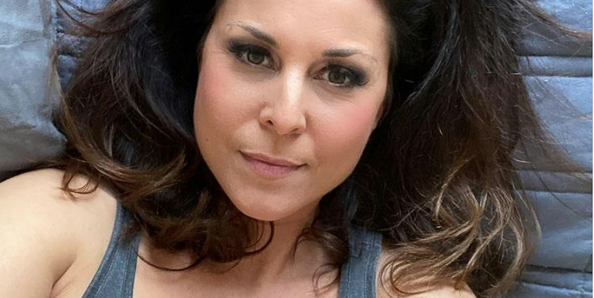 Vanessa_Blumhagen_Post_02042021