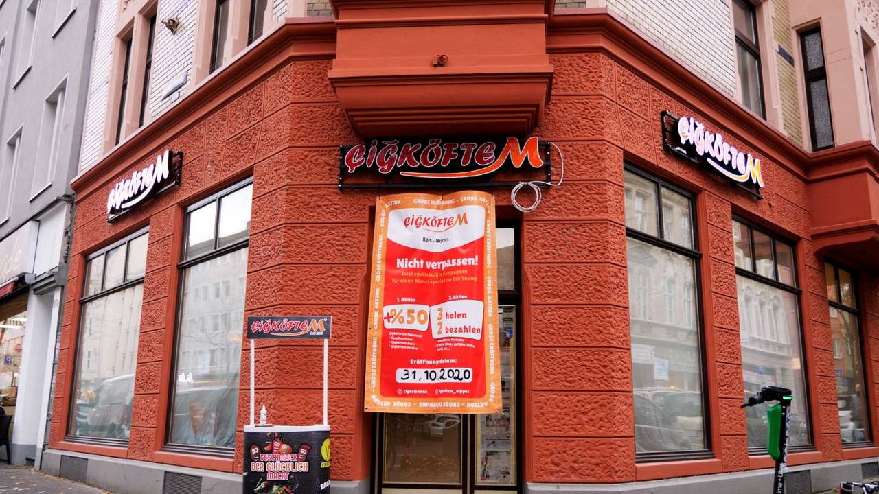 Cigkoeftem_Ladeneroeffnung_NeusserStraße
