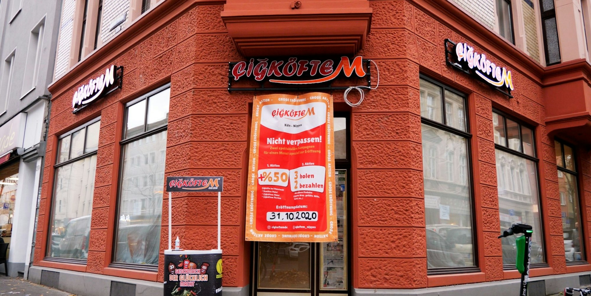 Cigkoeftem_Ladeneroeffnung_NeusserStraße