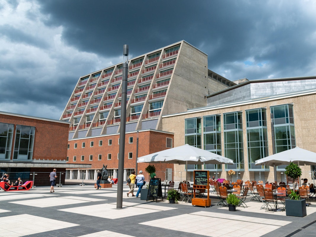 Kölner Oper und Schauspiel auf dem Offenbachplatz