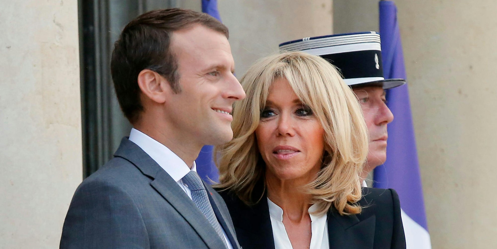 Macron 329610008129499E