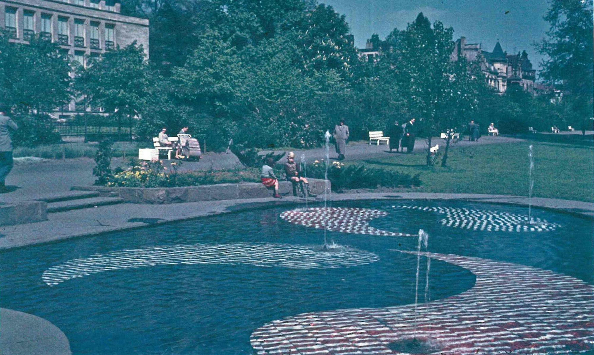 toto_brunnen_1957
