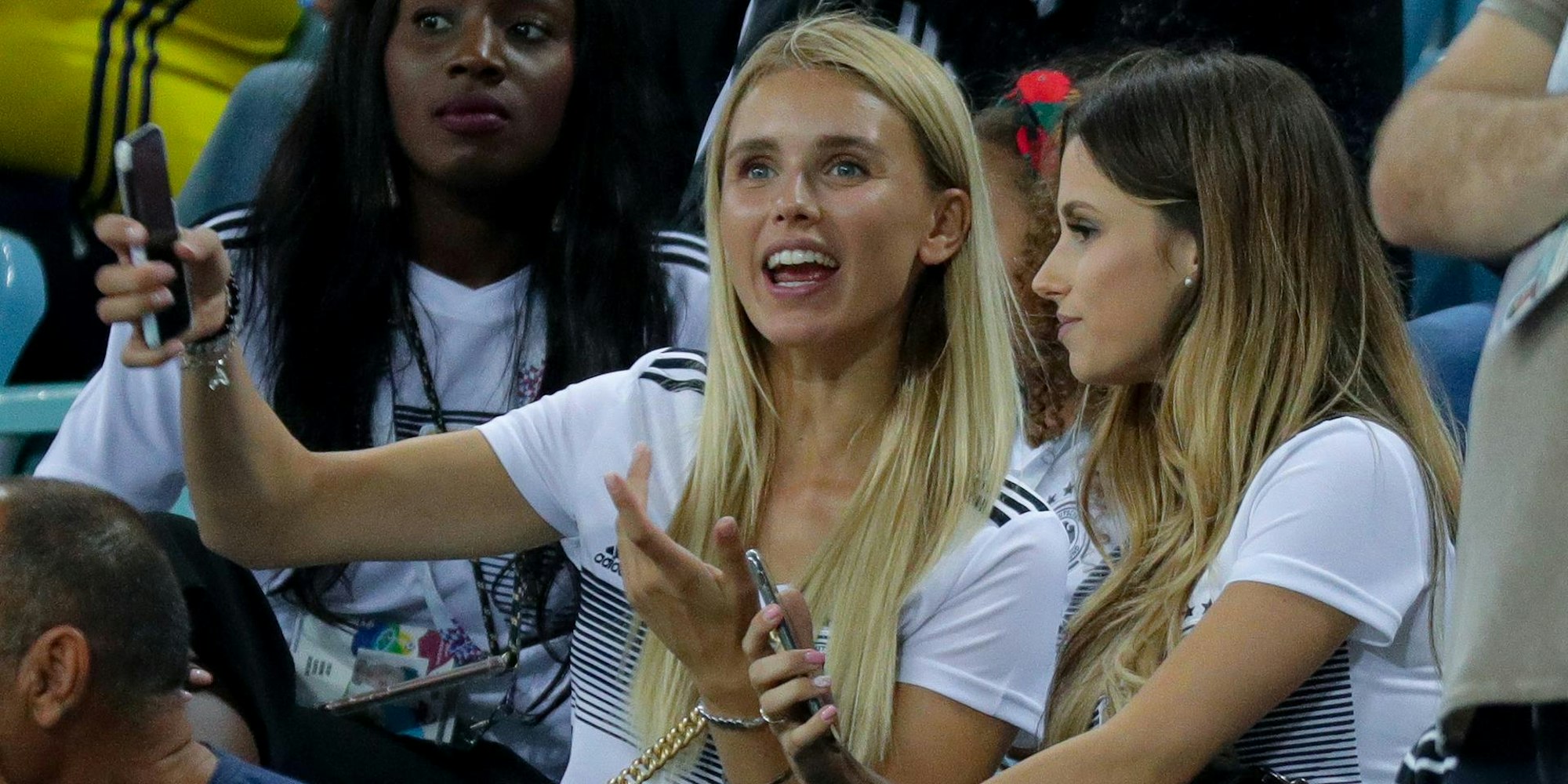 Cathy_Hummels_Scarlett_Gartmann