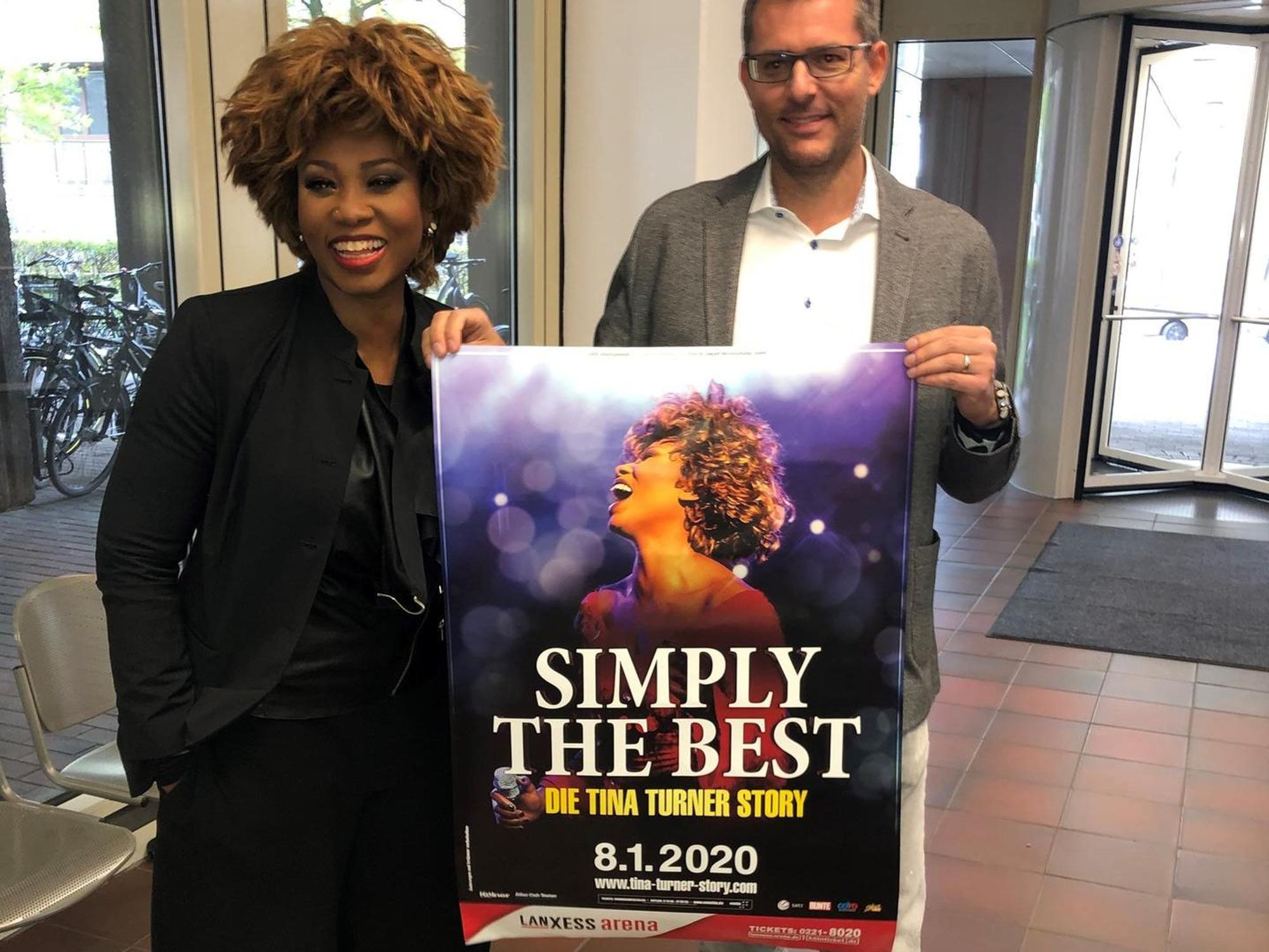 Coco Fletcher ist Doppelgängerin von Tina Turner