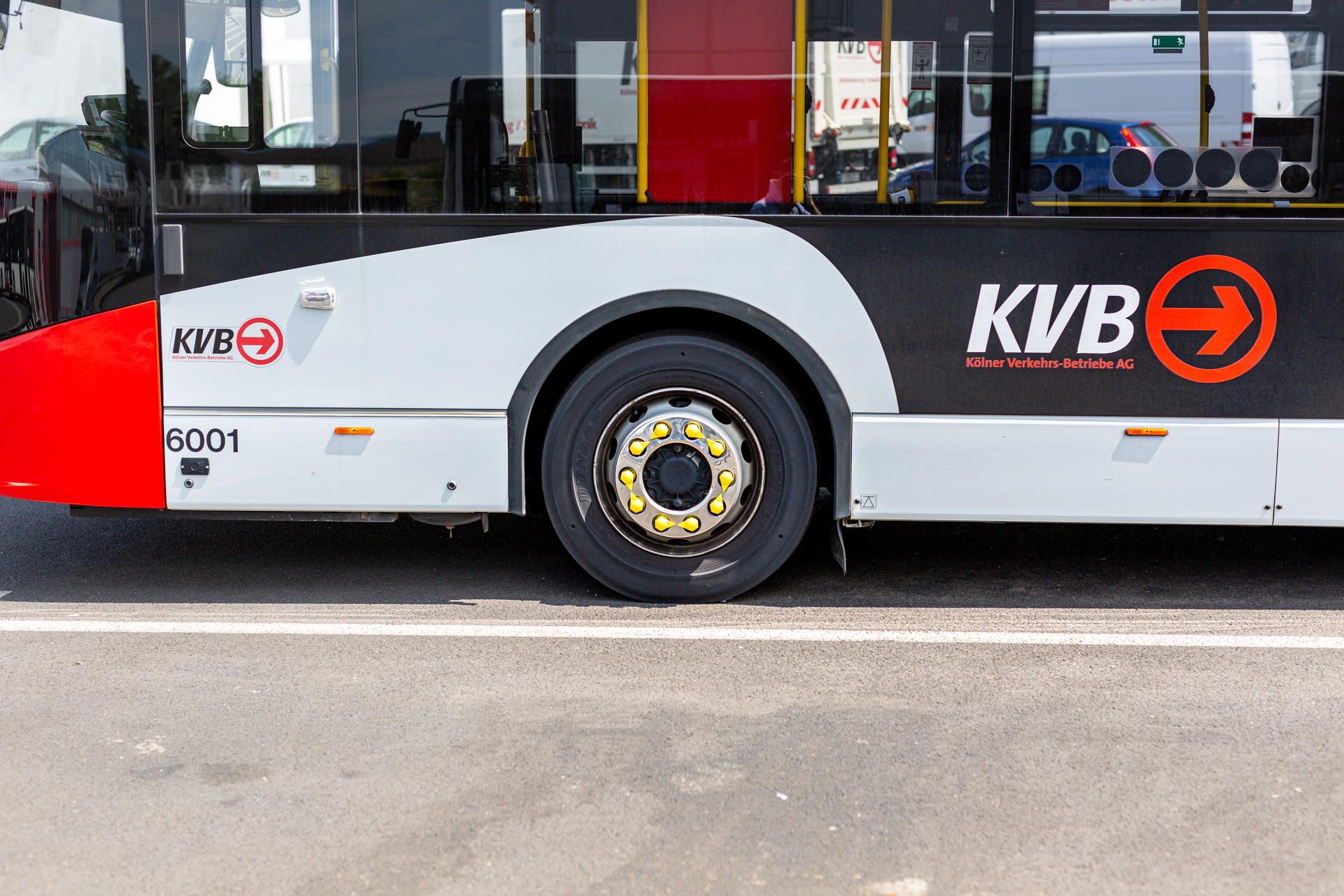 Ein Bus der Kölner Verkehrsbetriebe (KVB)