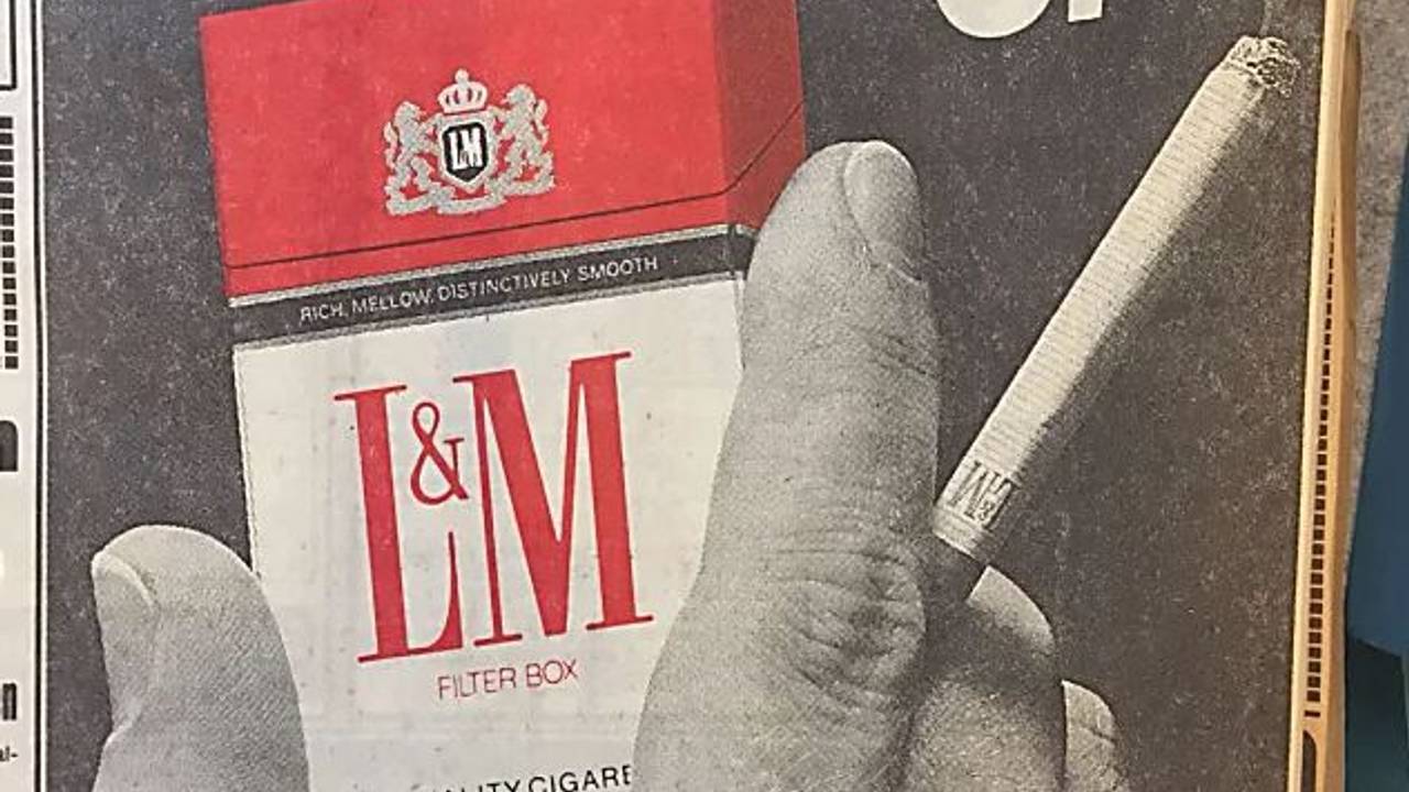 Das Foto zeigt Zigaretten-Werbung aus dem Jahr 1982