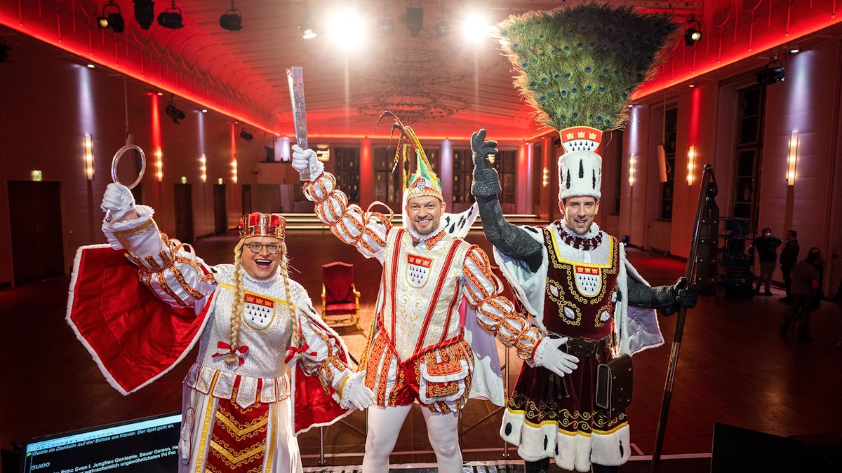 Kölner Dreigestirn startet Spenden-Auktion auf Ebay.