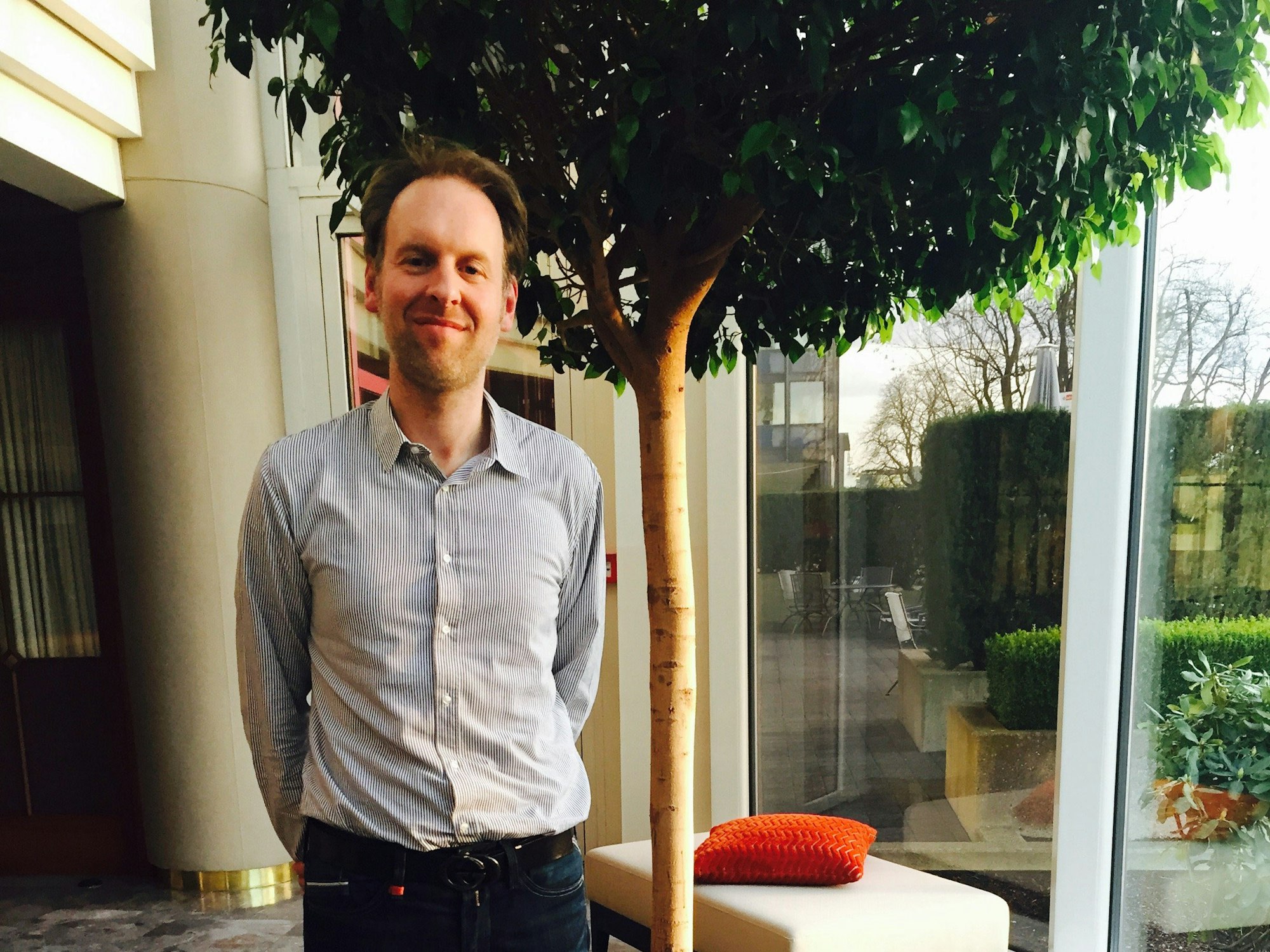 01K___18_71-102965777_ori