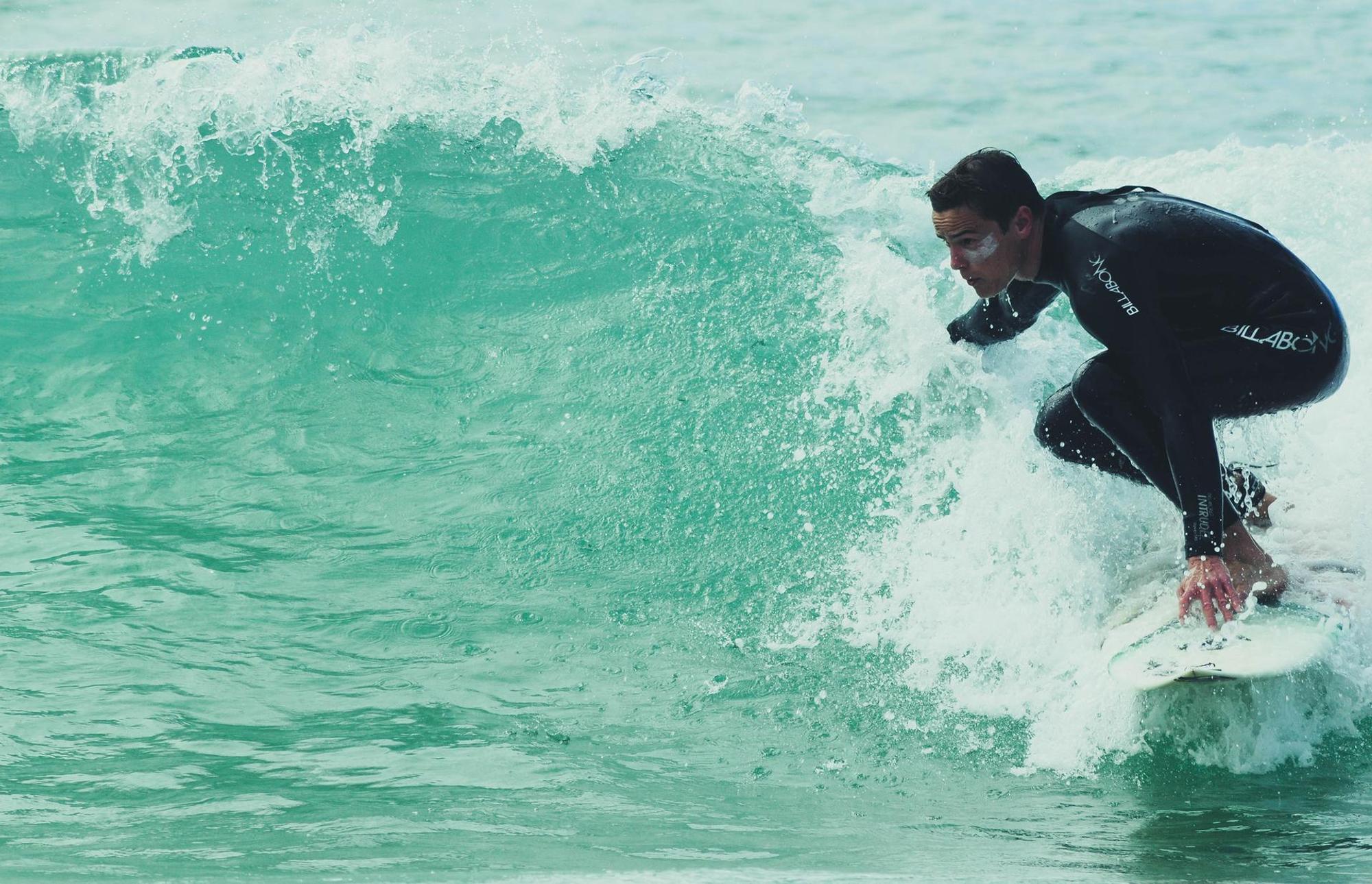 RTL-Moderator Cornelius Strittmatter geht privat gerne surfen.