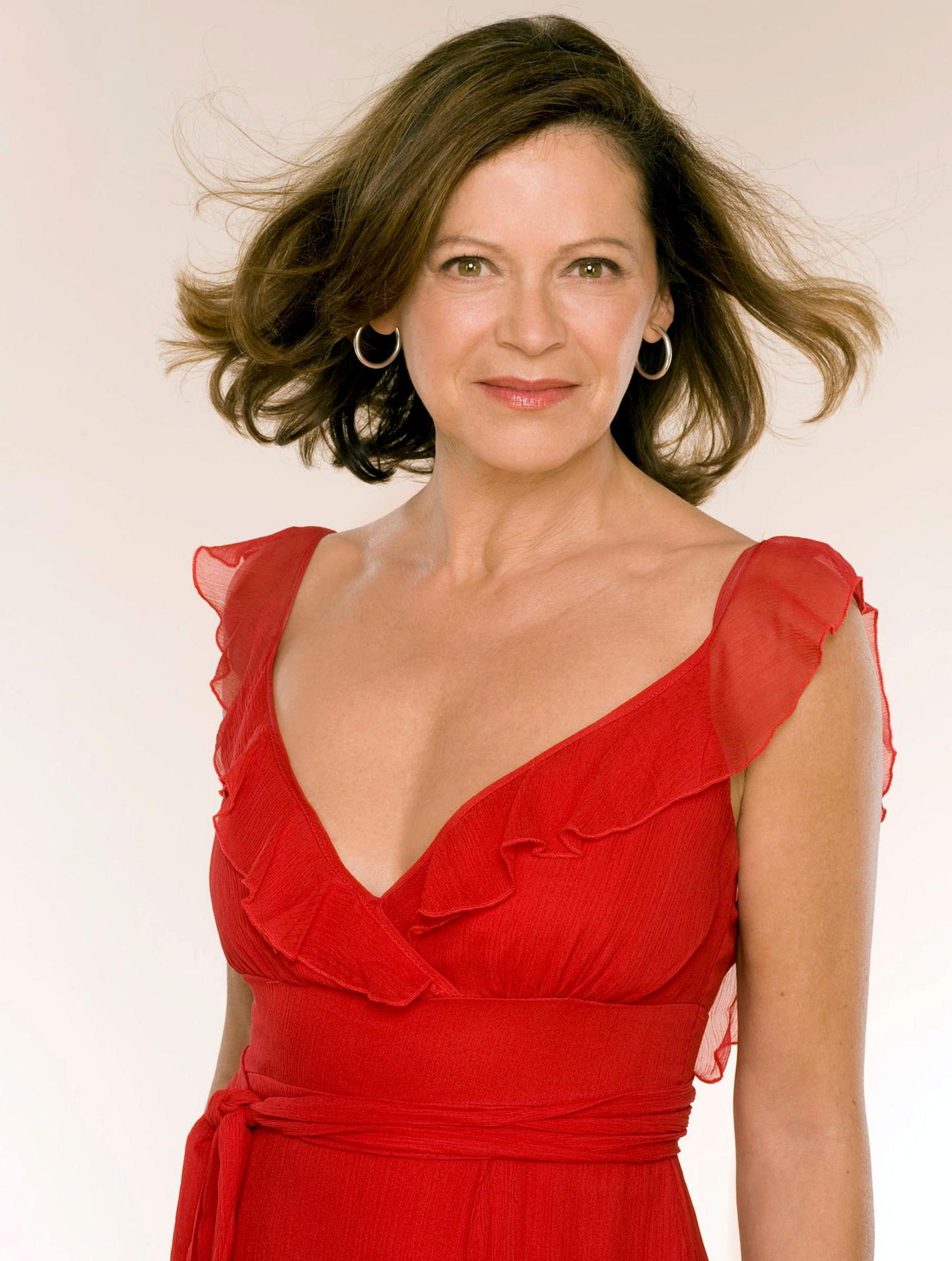 1_Angela_Roy_2009