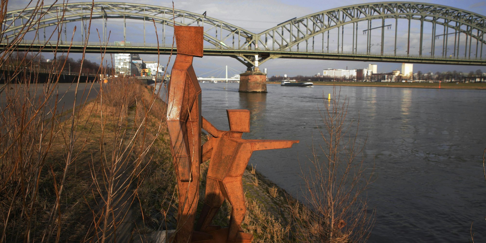 01K___24_71-97322327_ori