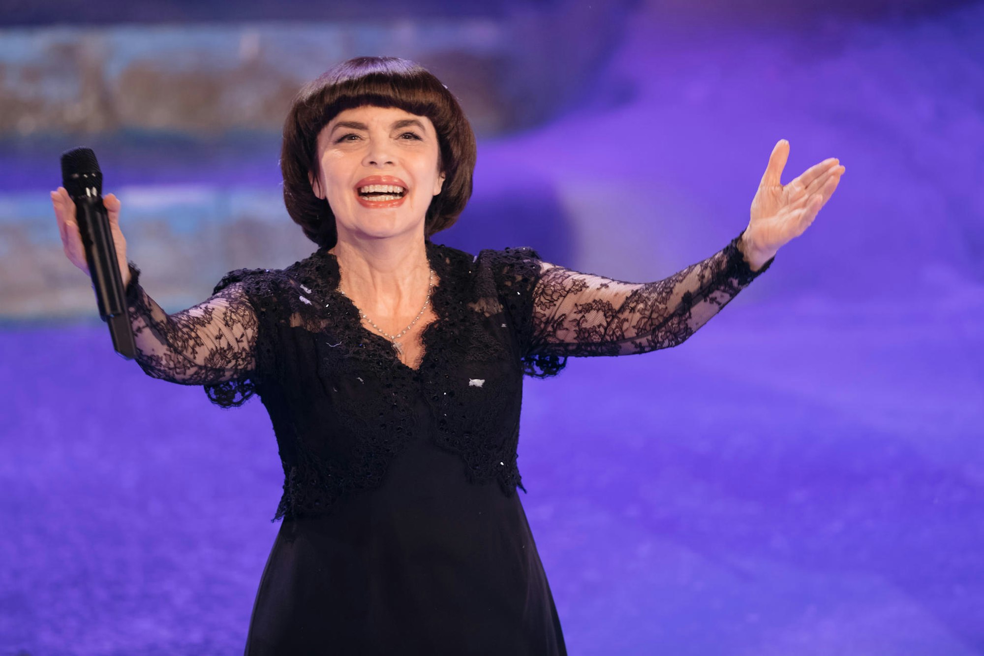 Mireille Mathieu2_010421
