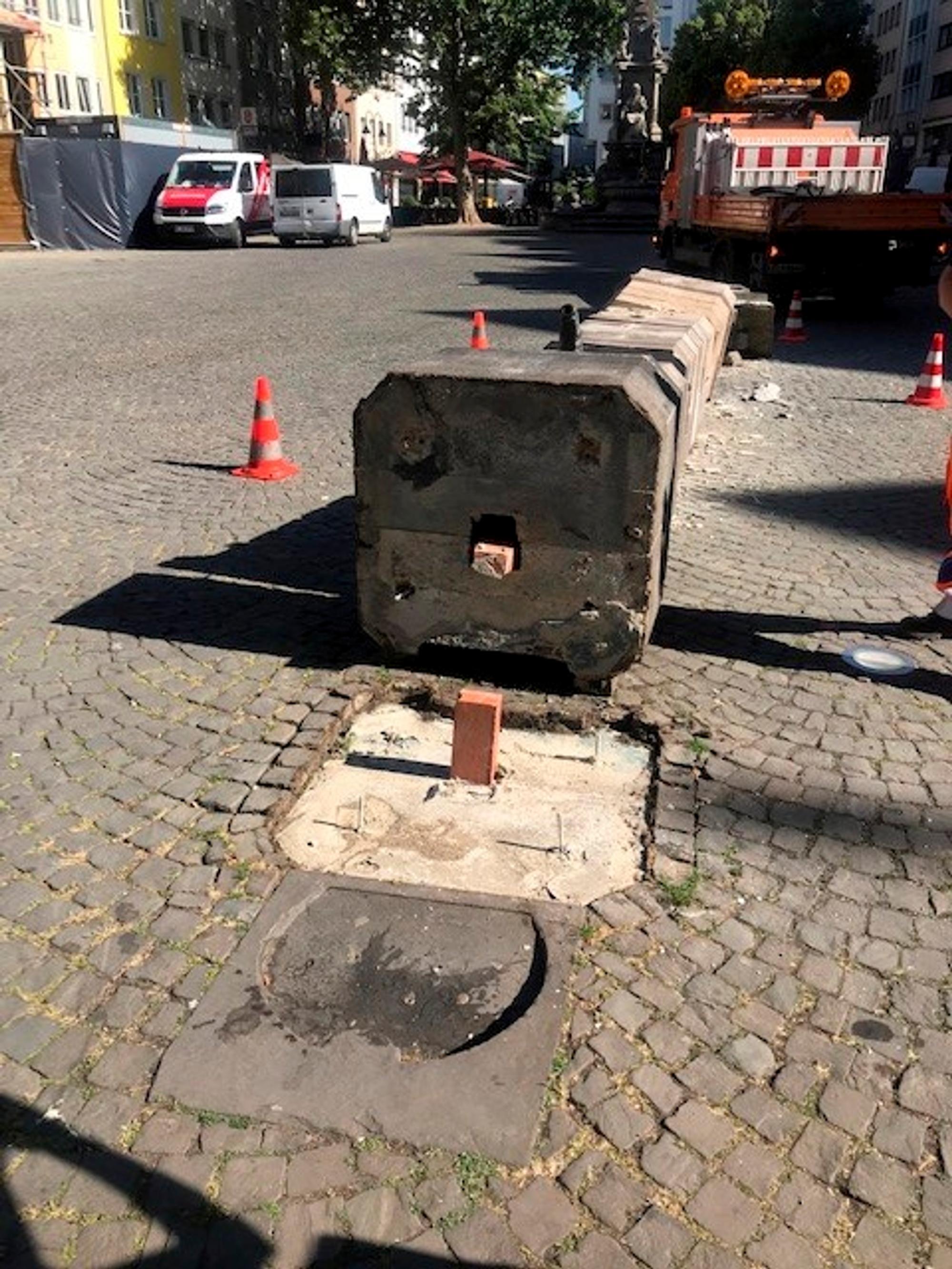 Alter Markt Pumpe kaputt
